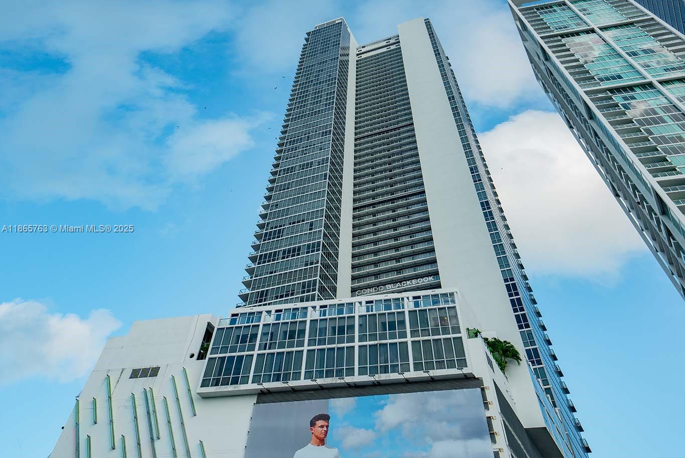 image Marquis Condo23