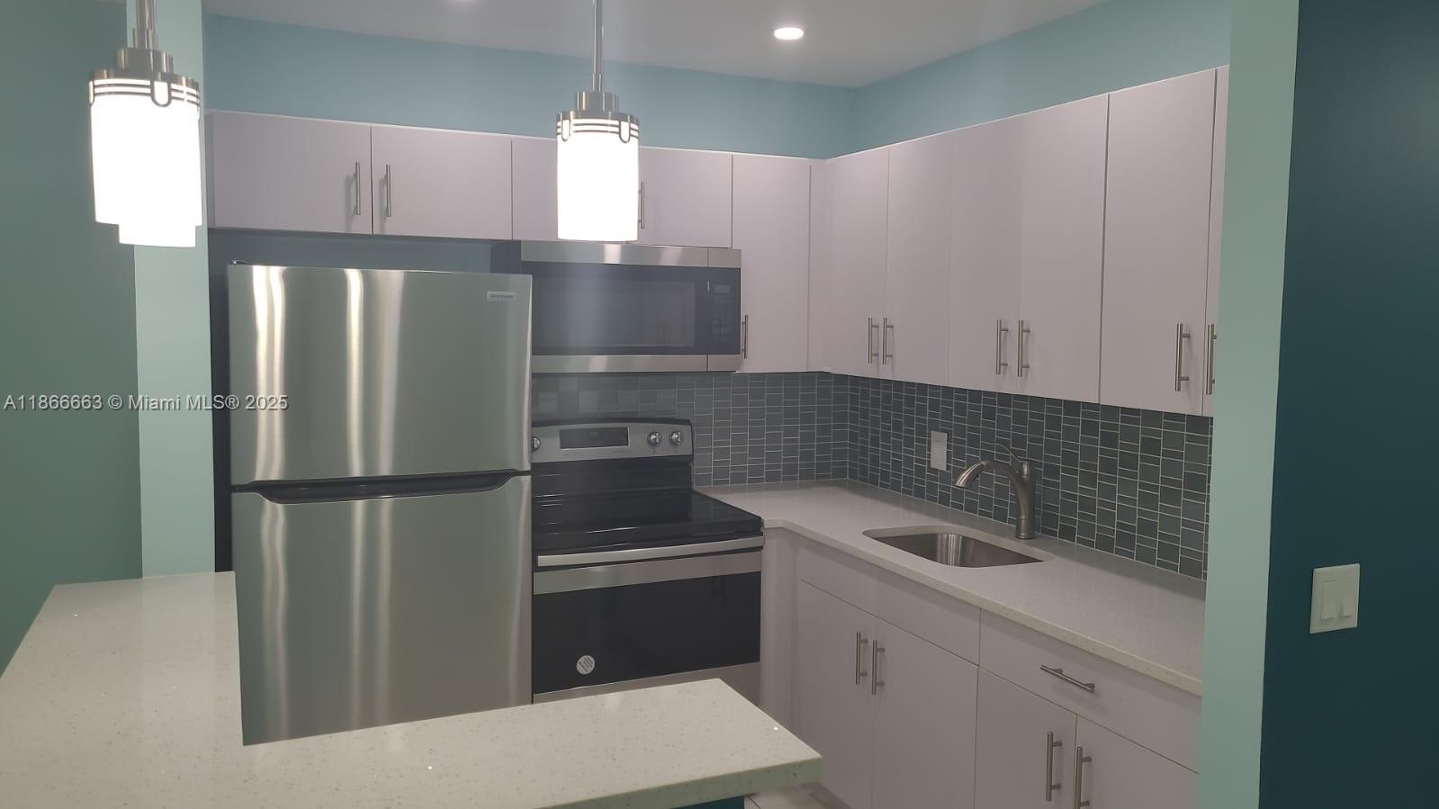 202 Canterbury I #202