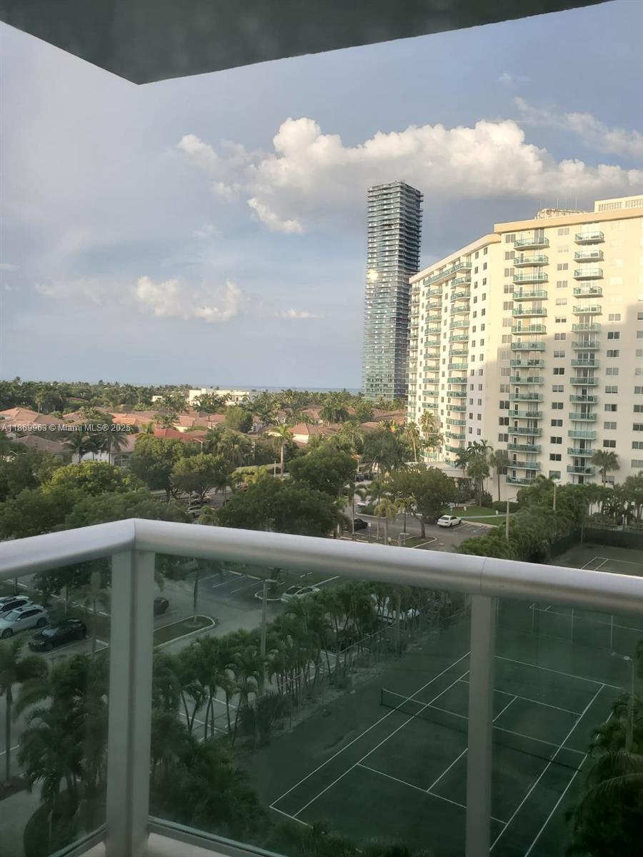 19380 Collins Ave #708