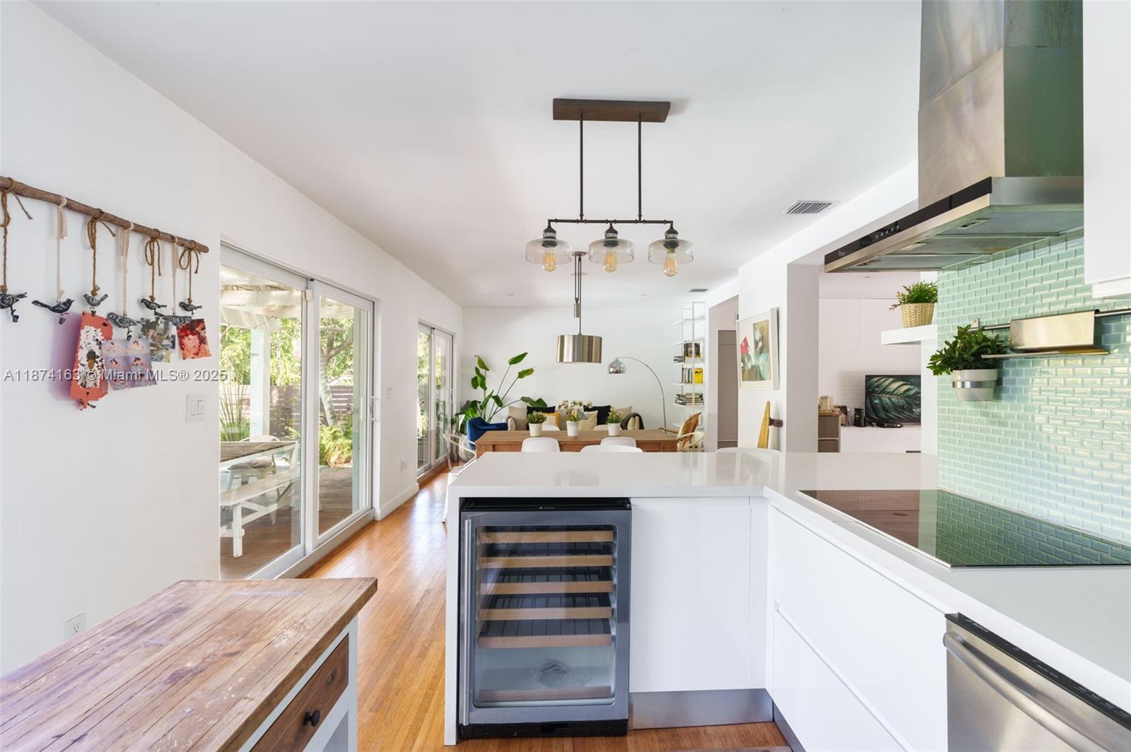 431 NE 52nd Ter Miami, FL 33137