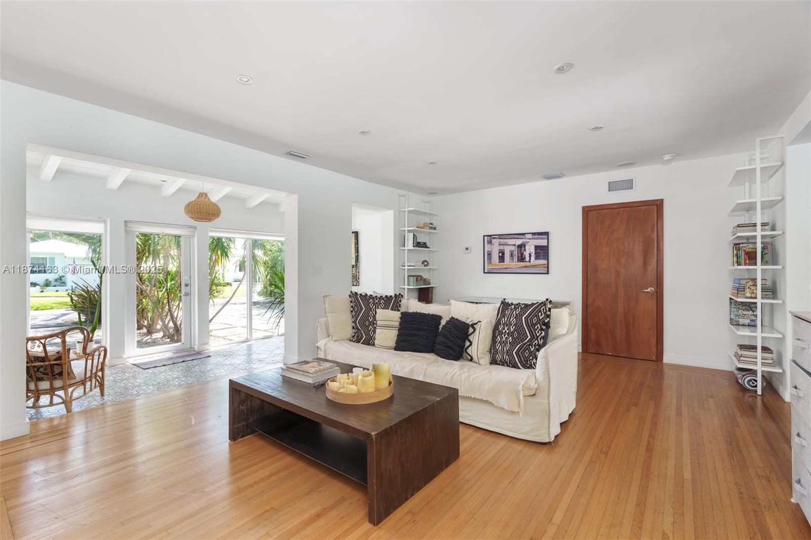 431 NE 52nd Ter Miami, FL 33137