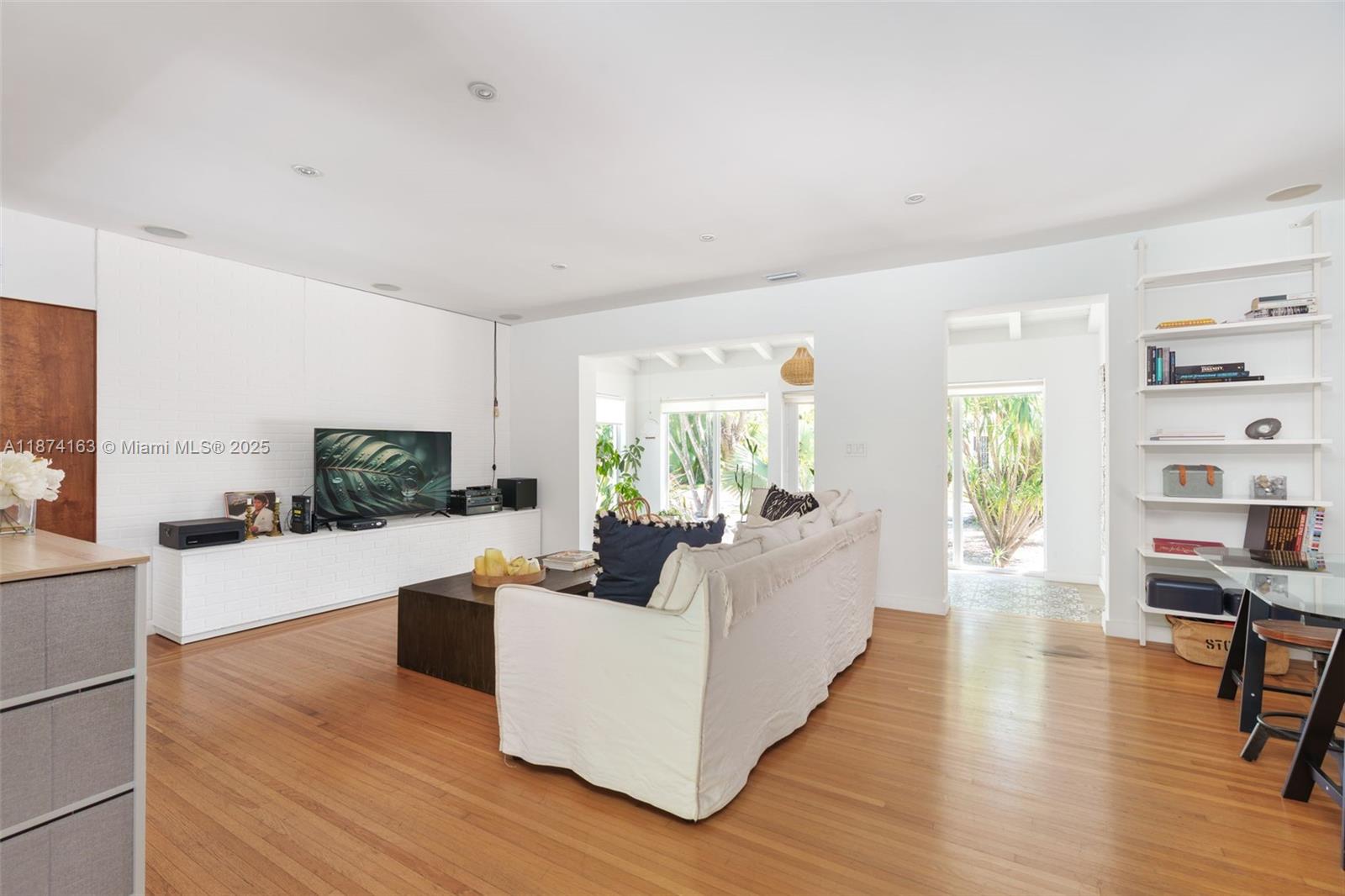 431 NE 52nd Ter Miami, FL 33137