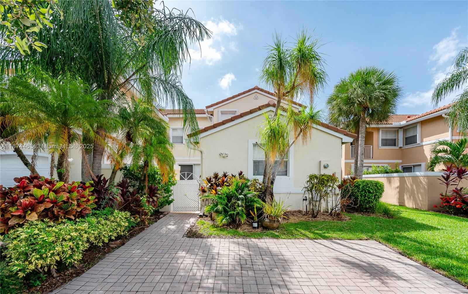 1571 Seagrape Way #1571