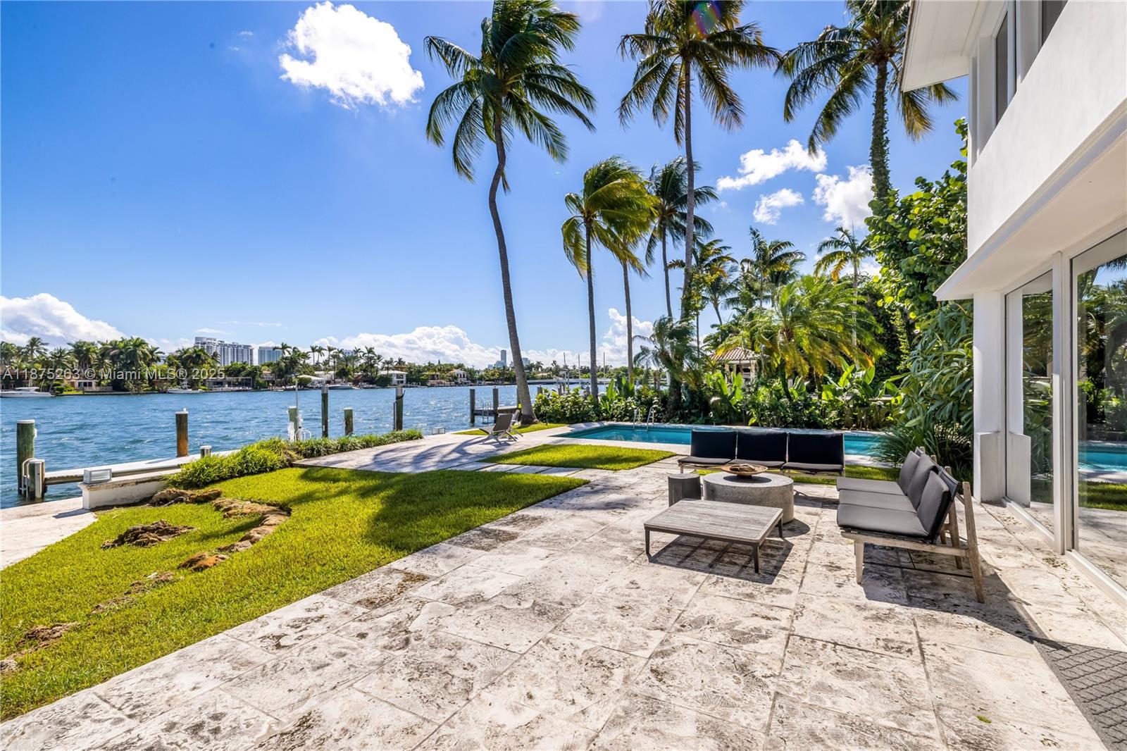 617/625 E Dilido Dr Miami Beach, FL 33139