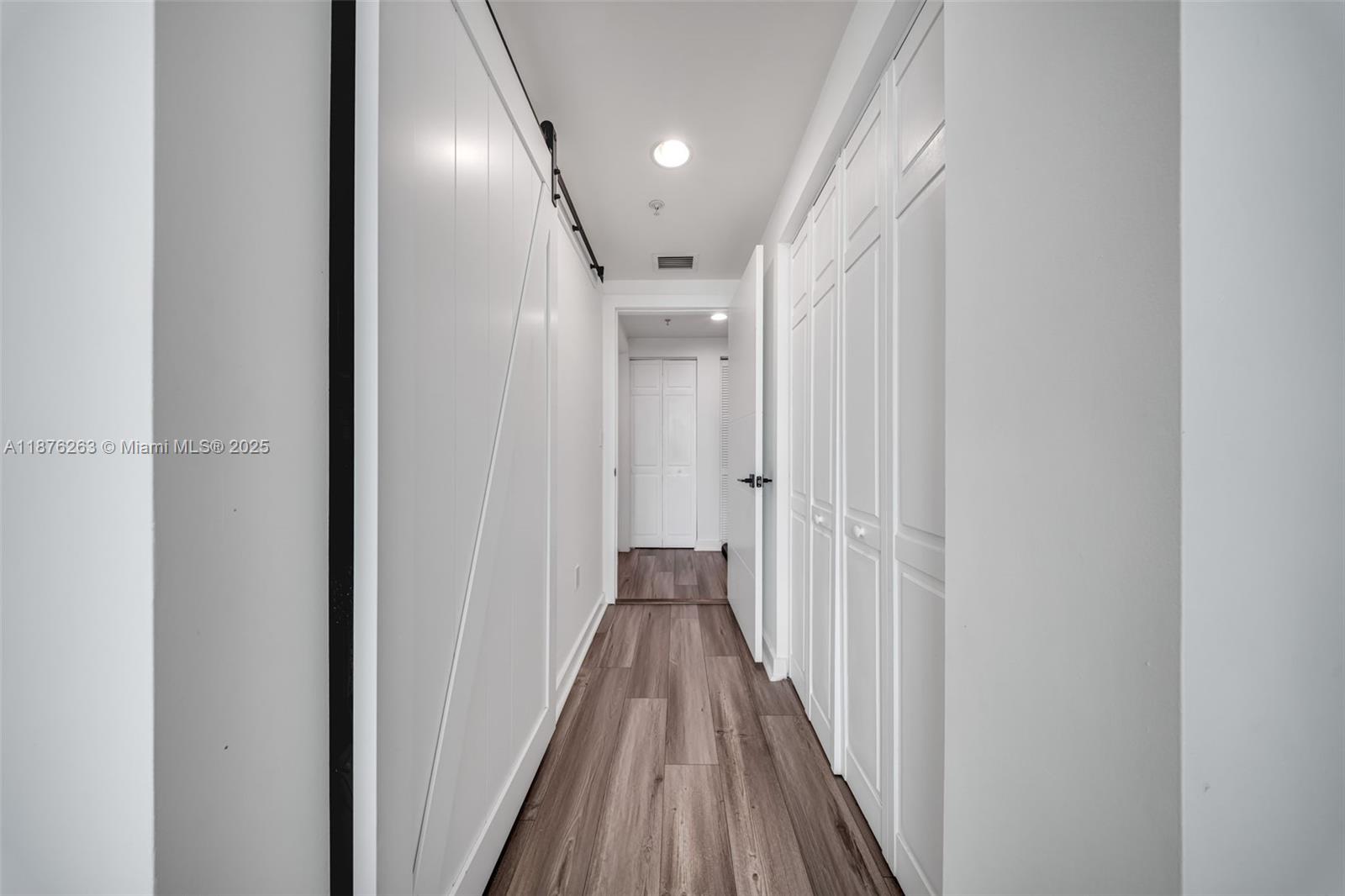 image Gallery Art Condo25