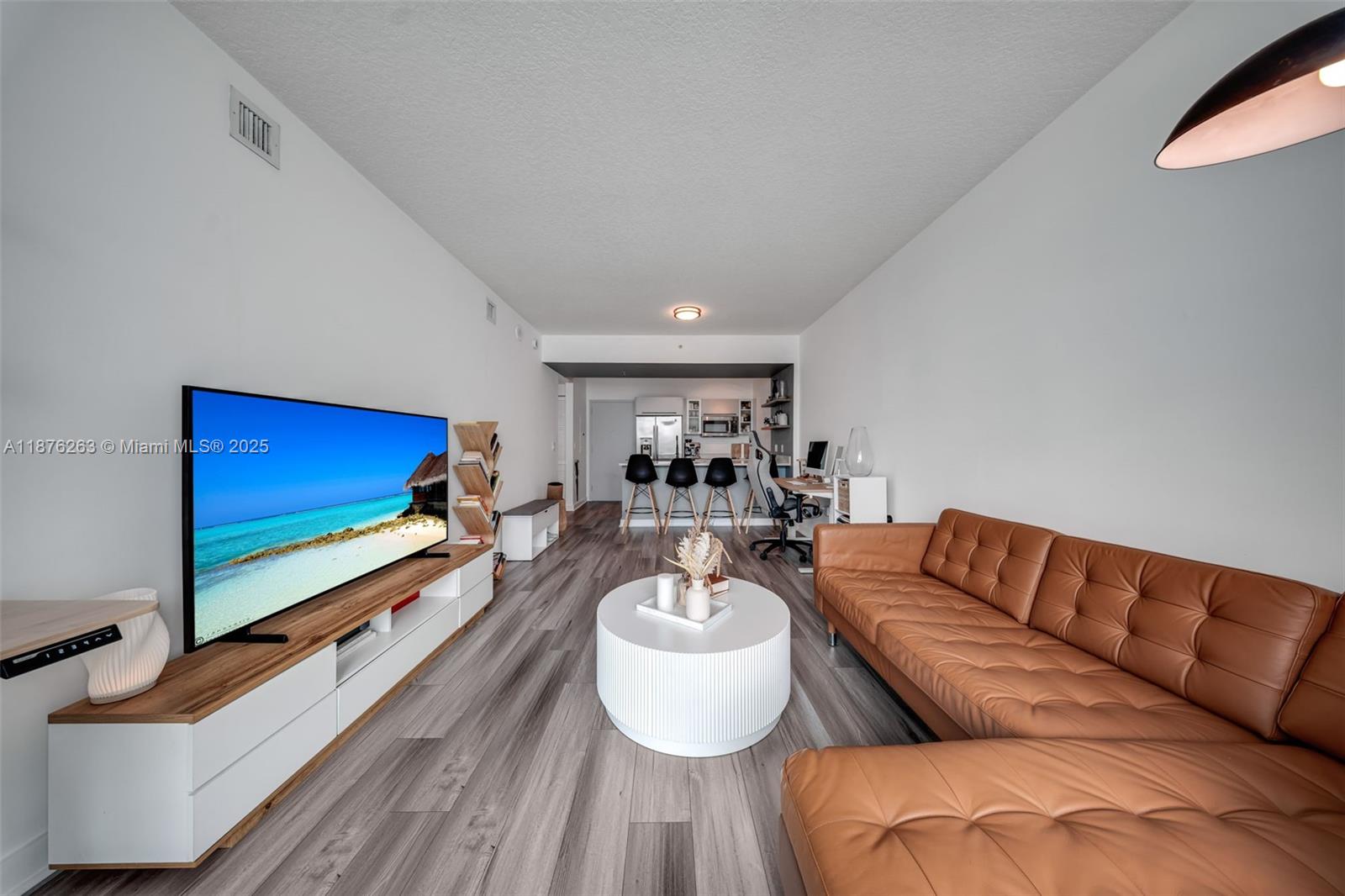 image Gallery Art Condo5