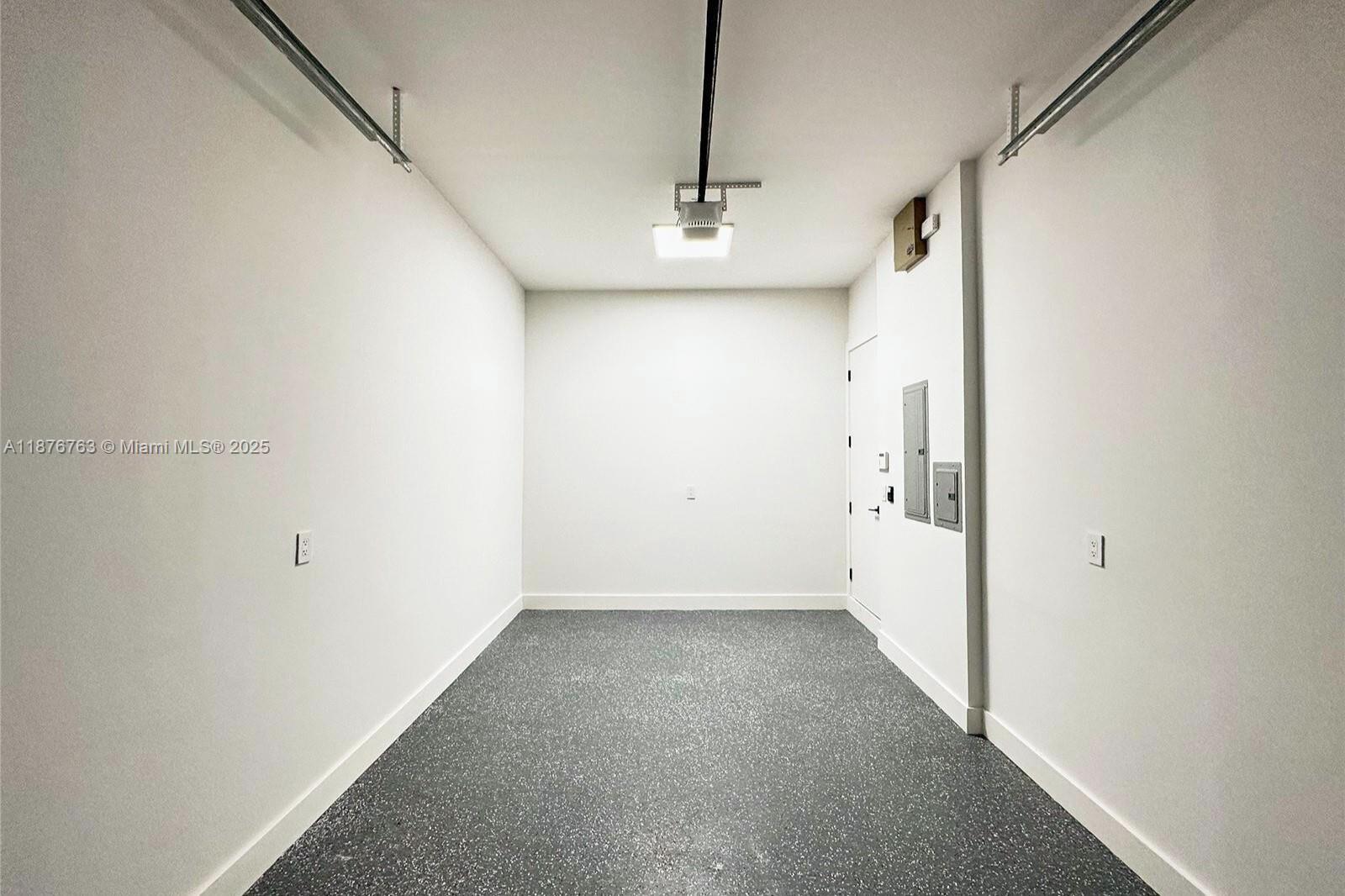 3132 Plaza St Miami, FL 33133