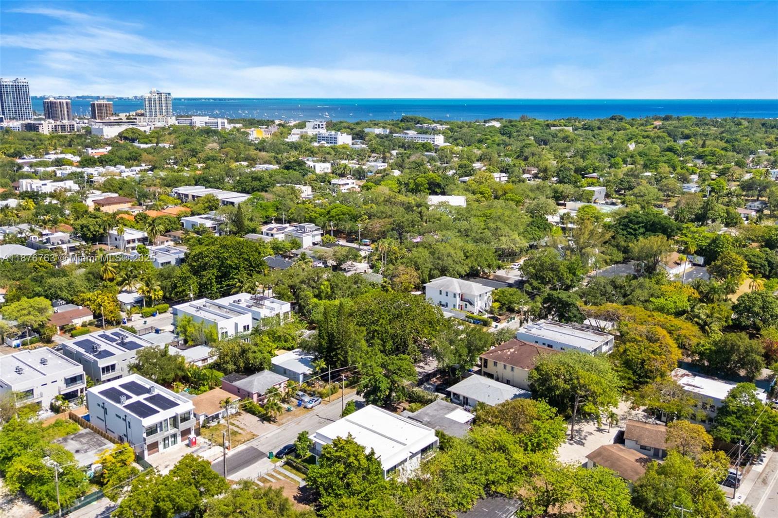 3132 Plaza St Miami, FL 33133