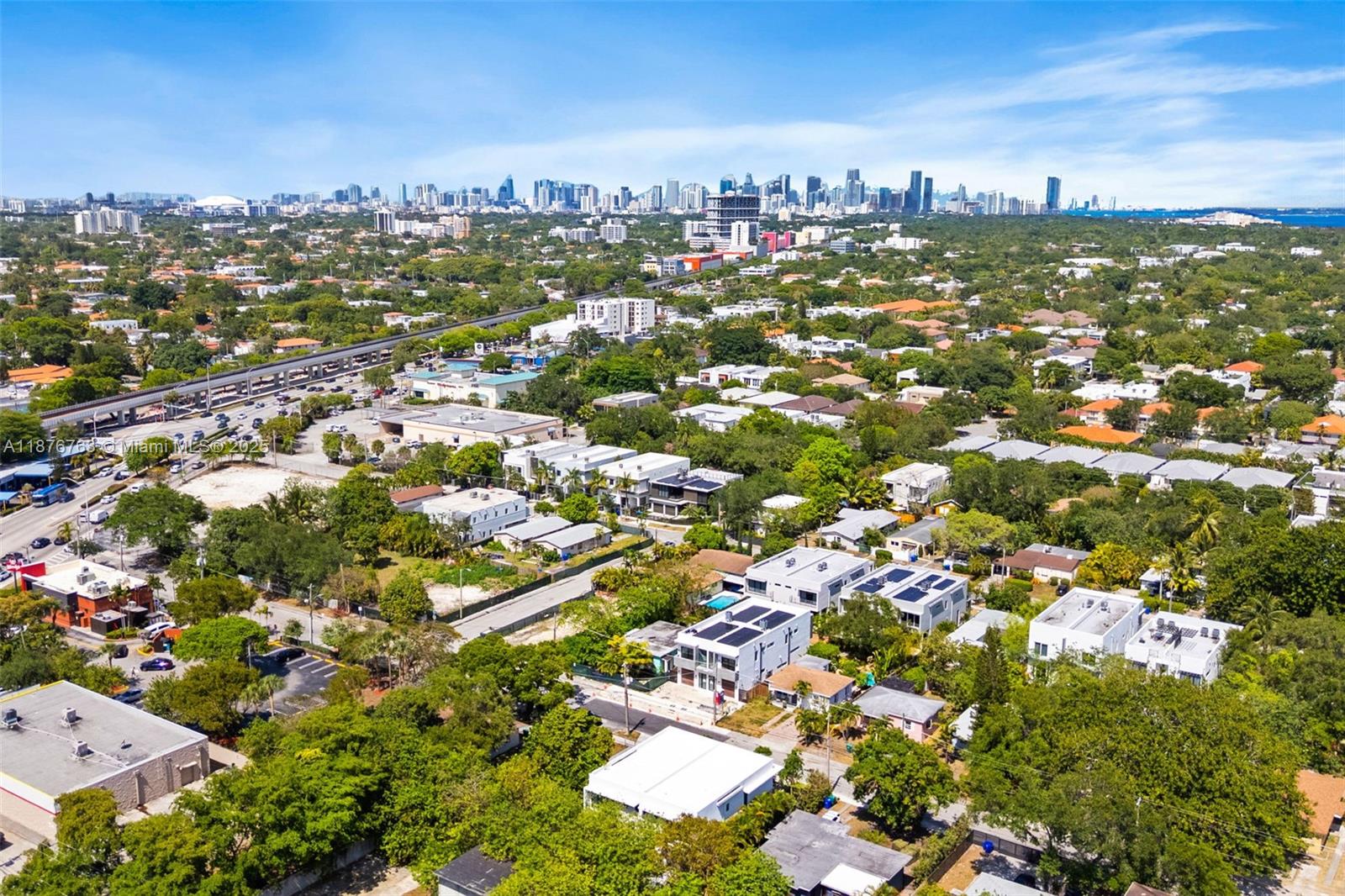 3132 Plaza St Miami, FL 33133