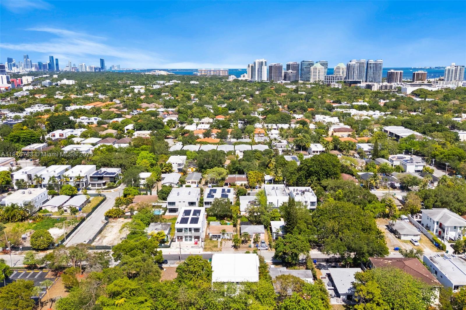 3132 Plaza St Miami, FL 33133