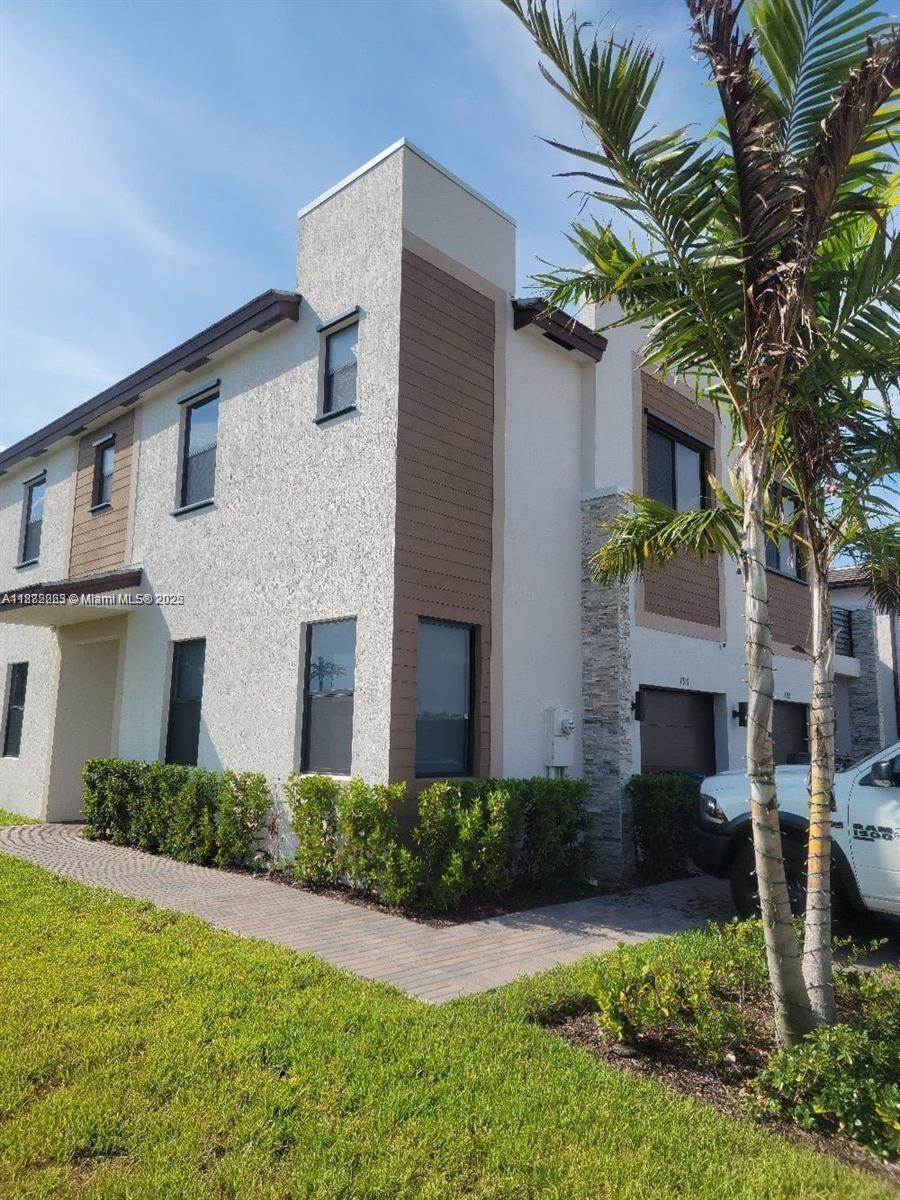 796 NE 208th Ter #796