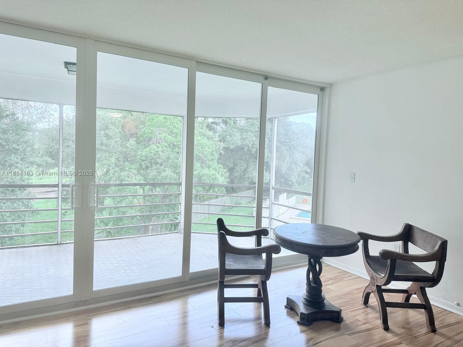 1201 NE 191st St #G304,Miami, FL 33179