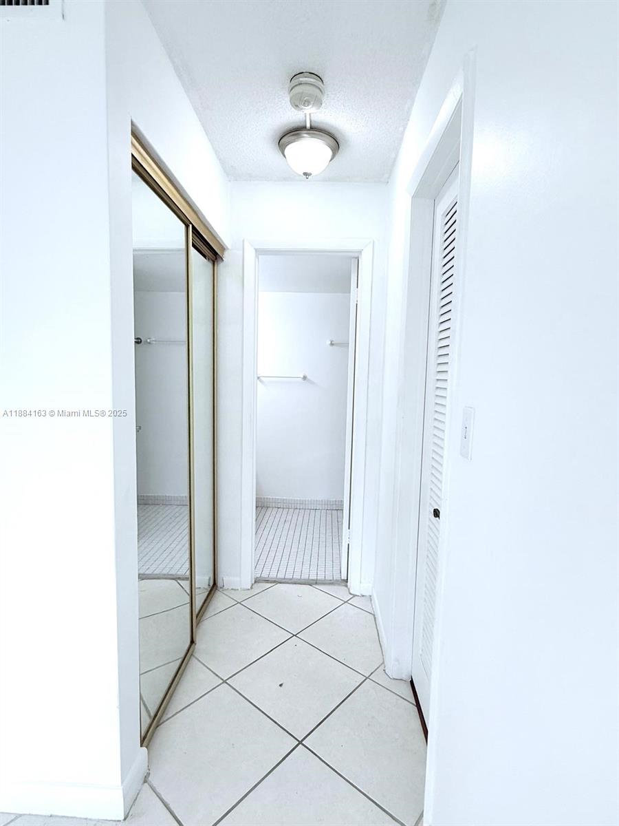 1201 NE 191st St #G304,Miami, FL 33179