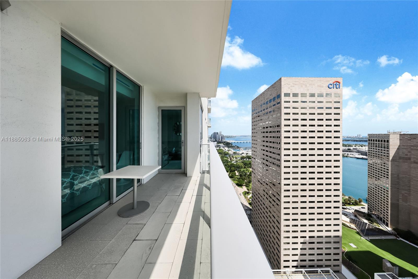 image Met 1 Condo14