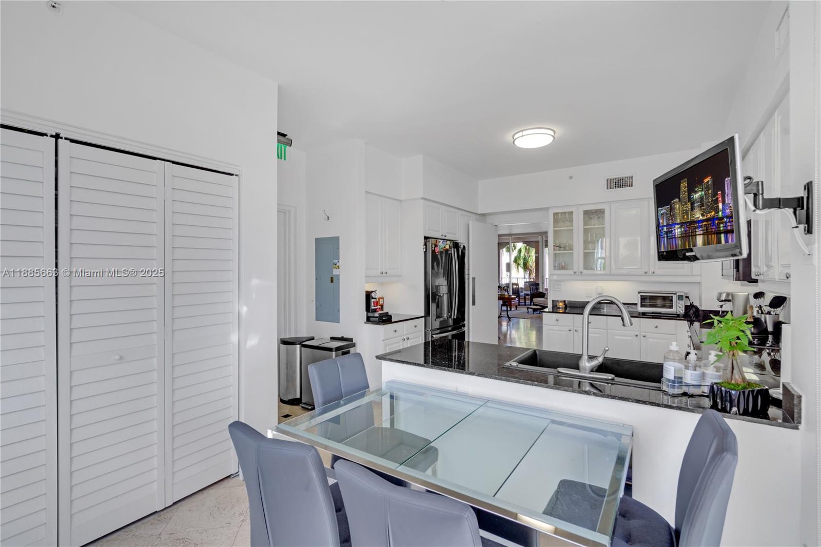 737 Crandon Blvd #PH-1 Key Biscayne, FL 33149