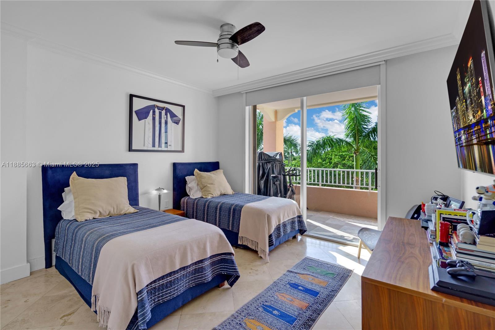 737 Crandon Blvd #PH-1 Key Biscayne, FL 33149