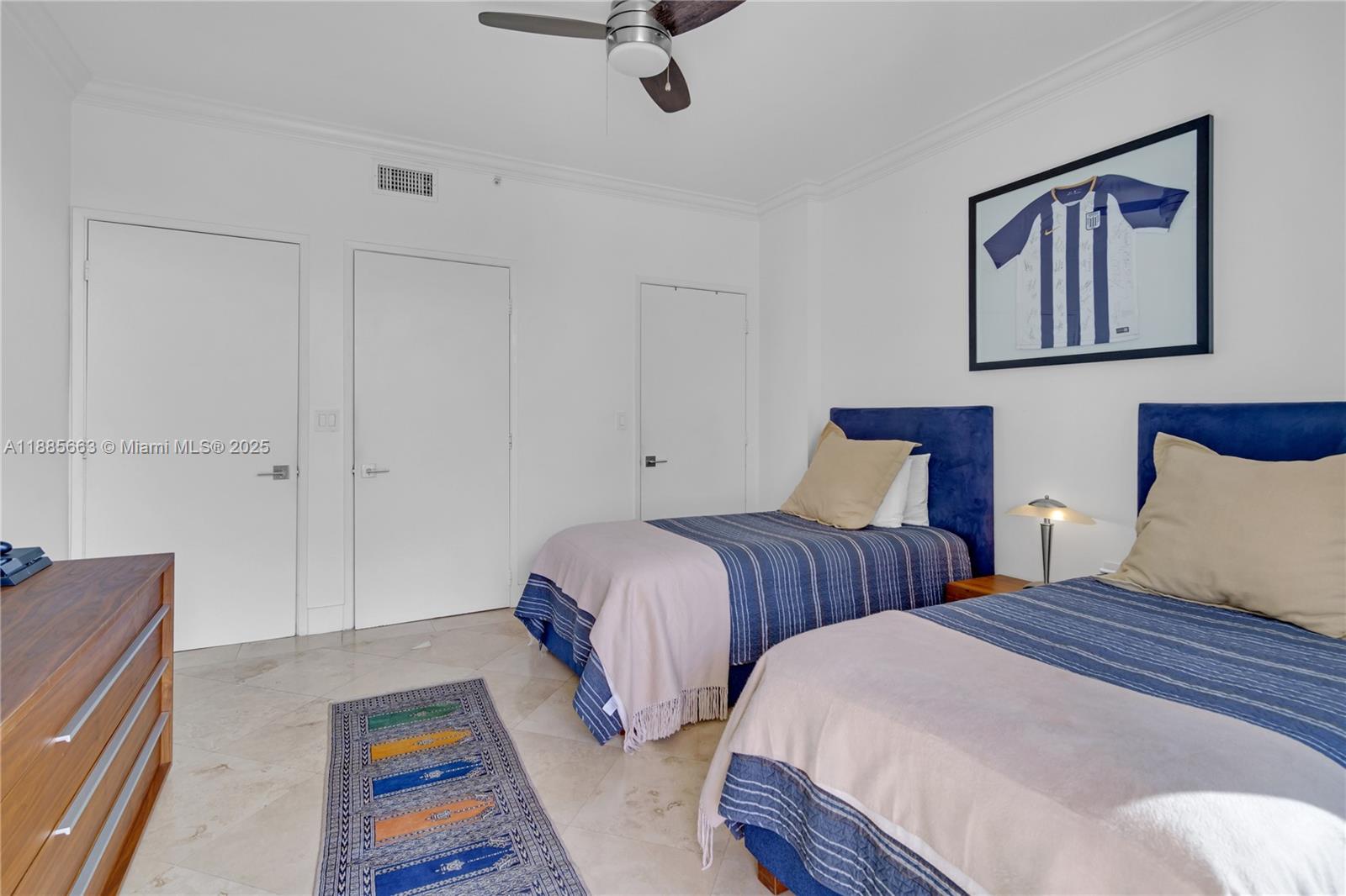 737 Crandon Blvd #PH-1 Key Biscayne, FL 33149