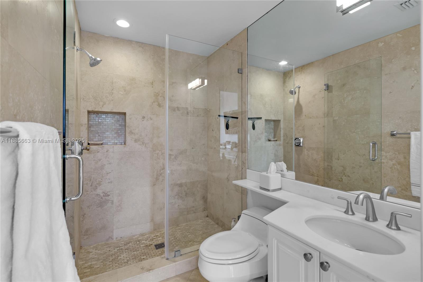 737 Crandon Blvd #PH-1 Key Biscayne, FL 33149