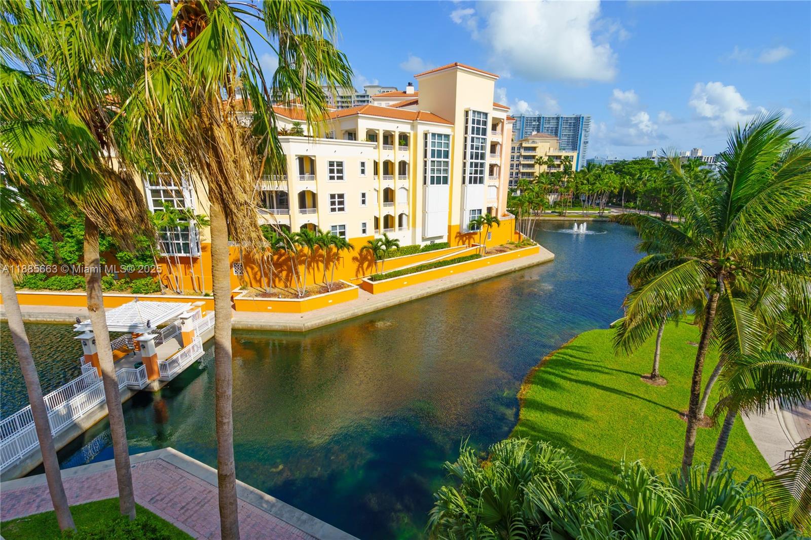 737 Crandon Blvd #PH-1 Key Biscayne, FL 33149