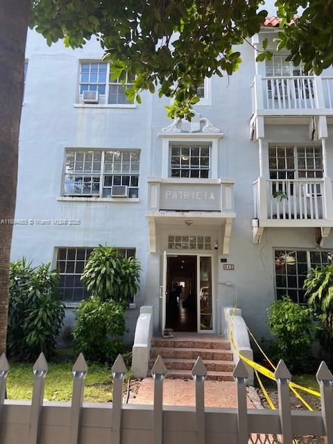 842 Meridian Ave #1C