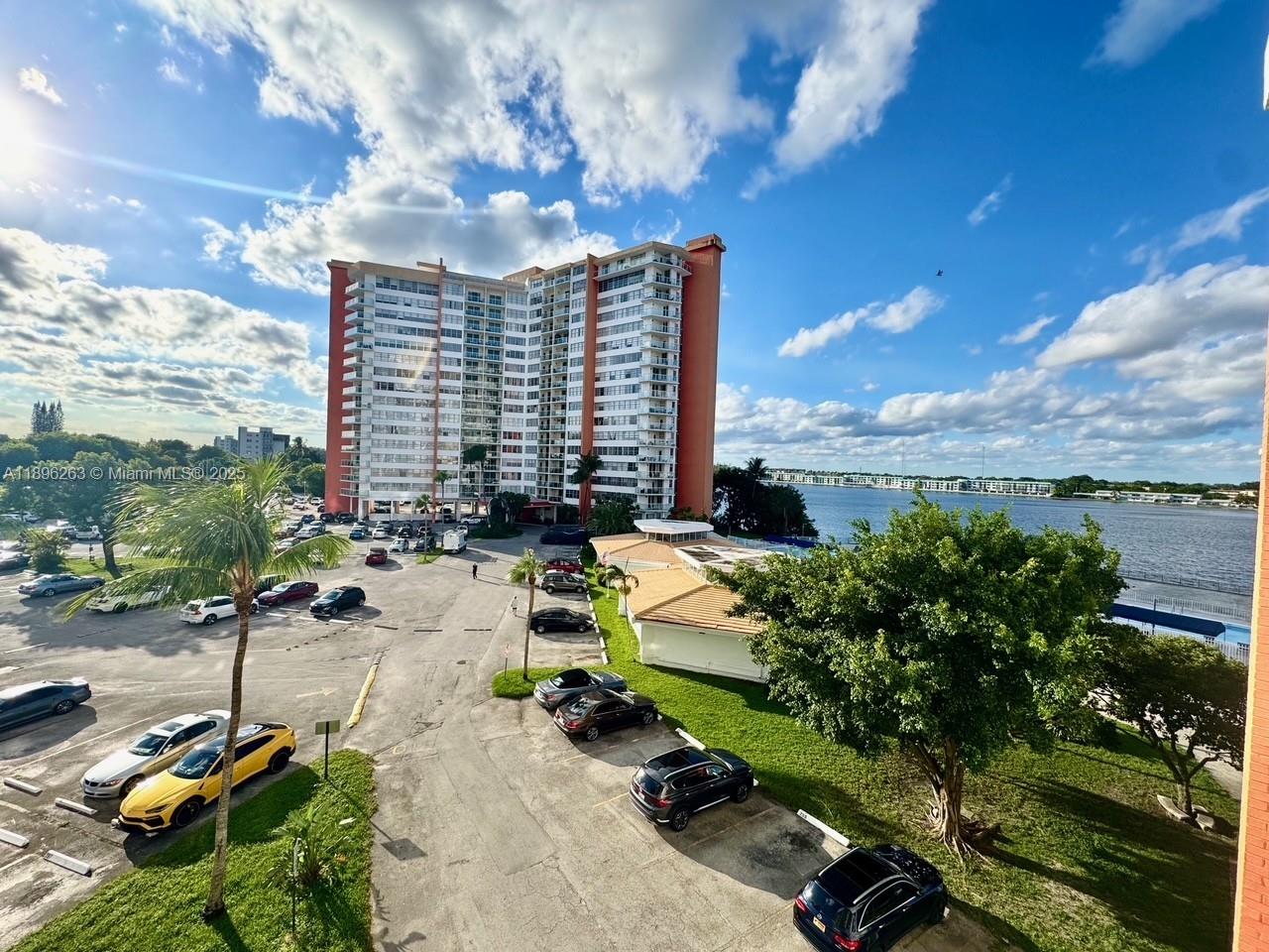 1351 NE Miami Gdns Dr #403E