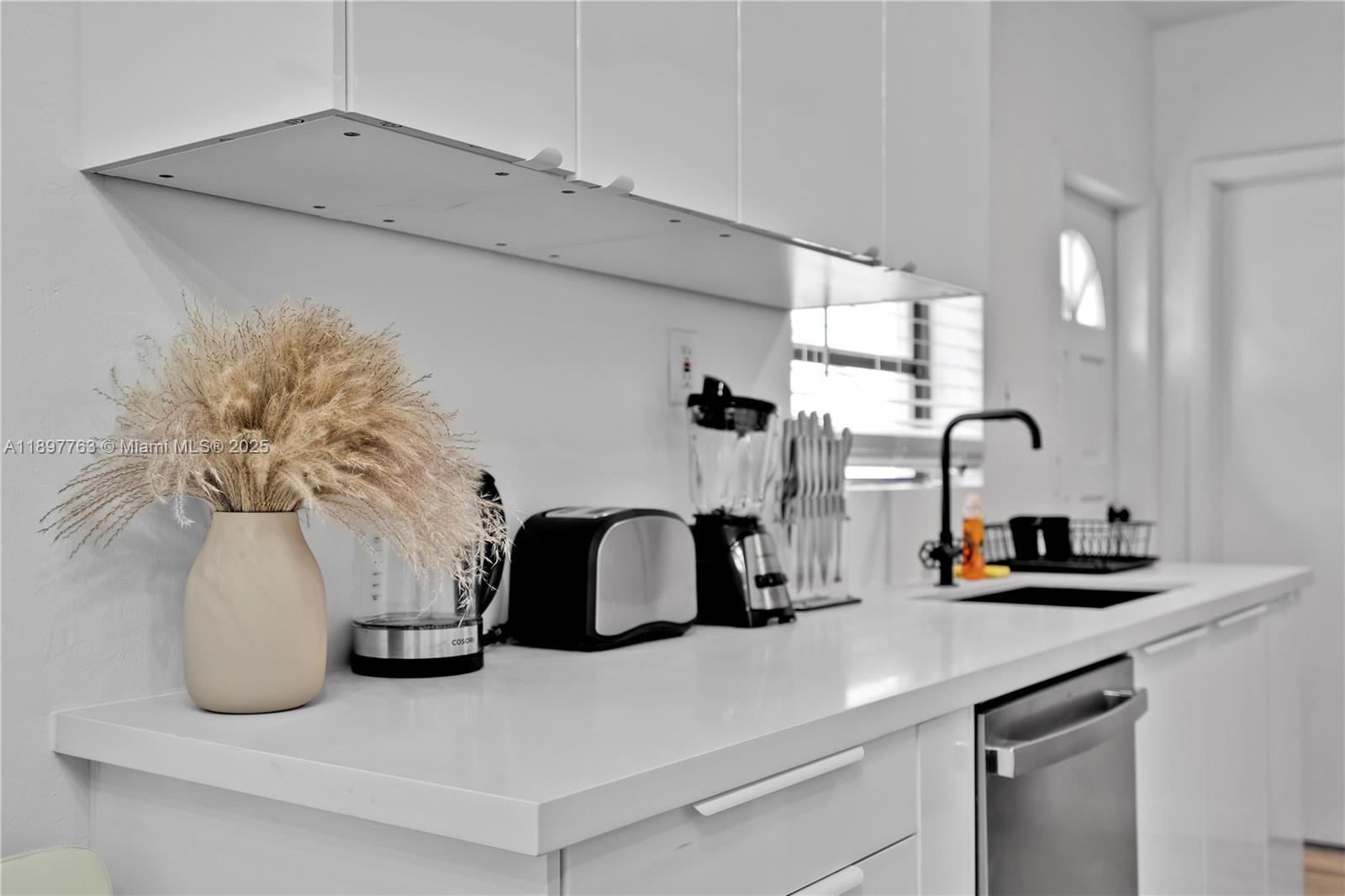 1510 Normandy Dr Miami Beach, FL 33141