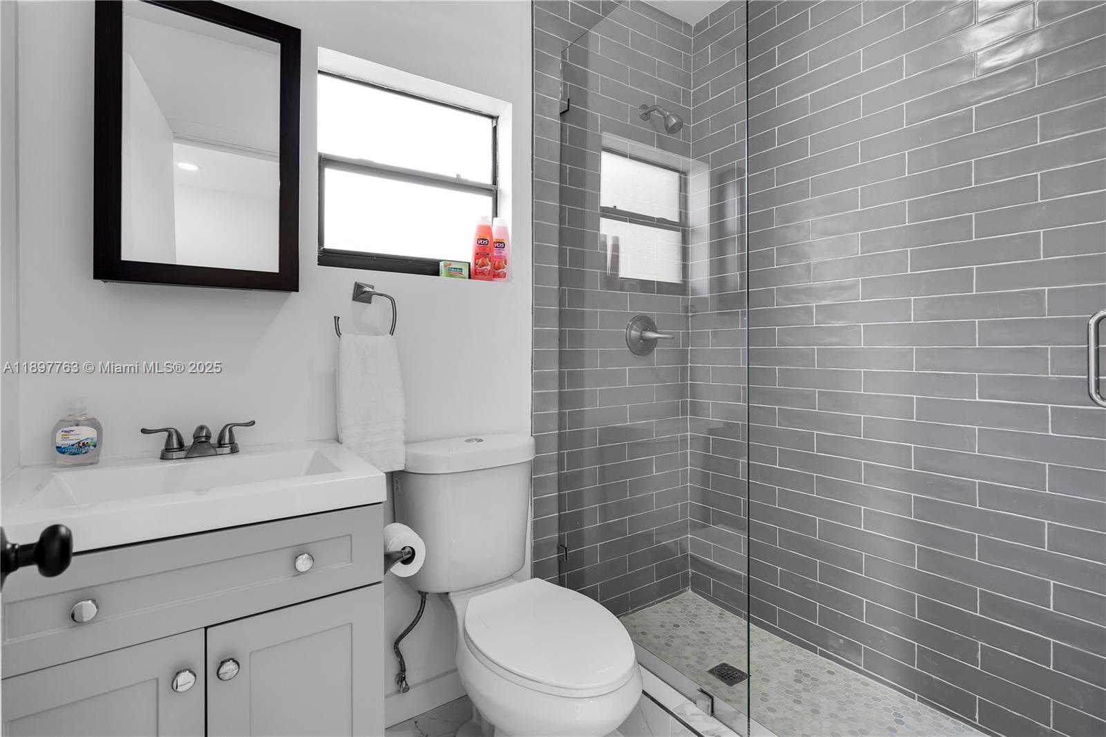 1510 Normandy Dr Miami Beach, FL 33141