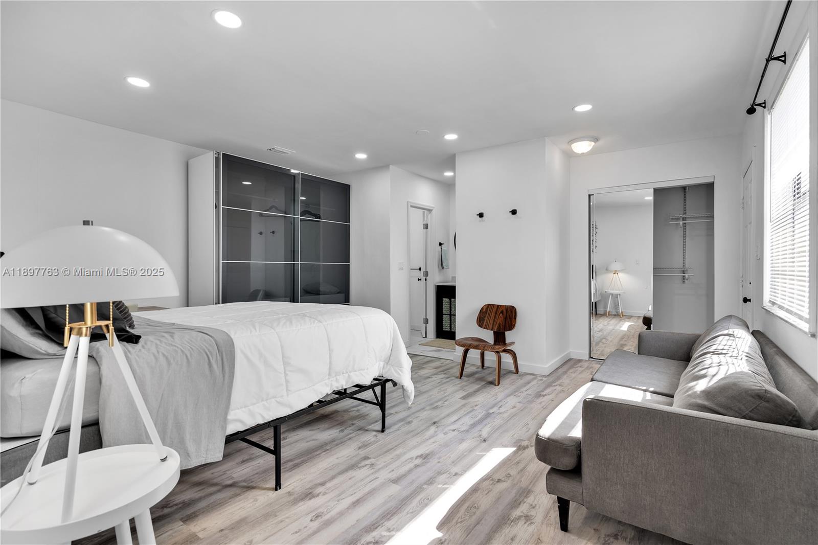 1510 Normandy Dr Miami Beach, FL 33141