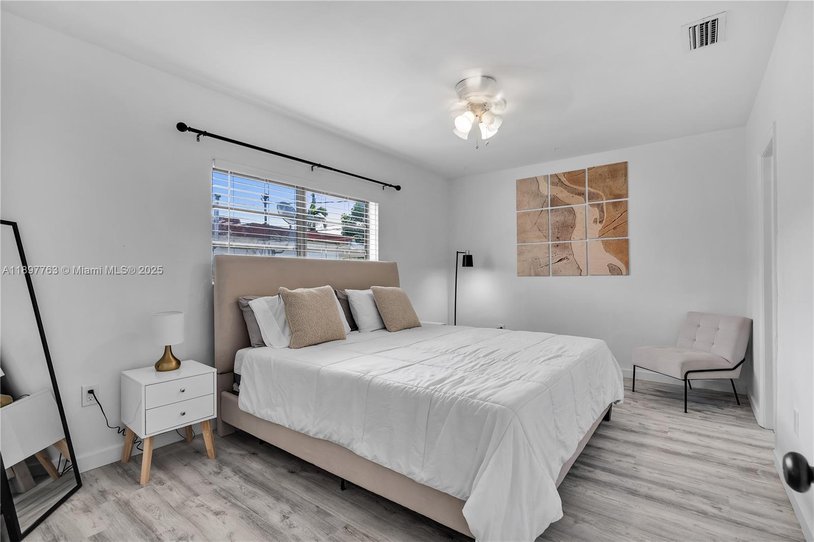 1510 Normandy Dr Miami Beach, FL 33141