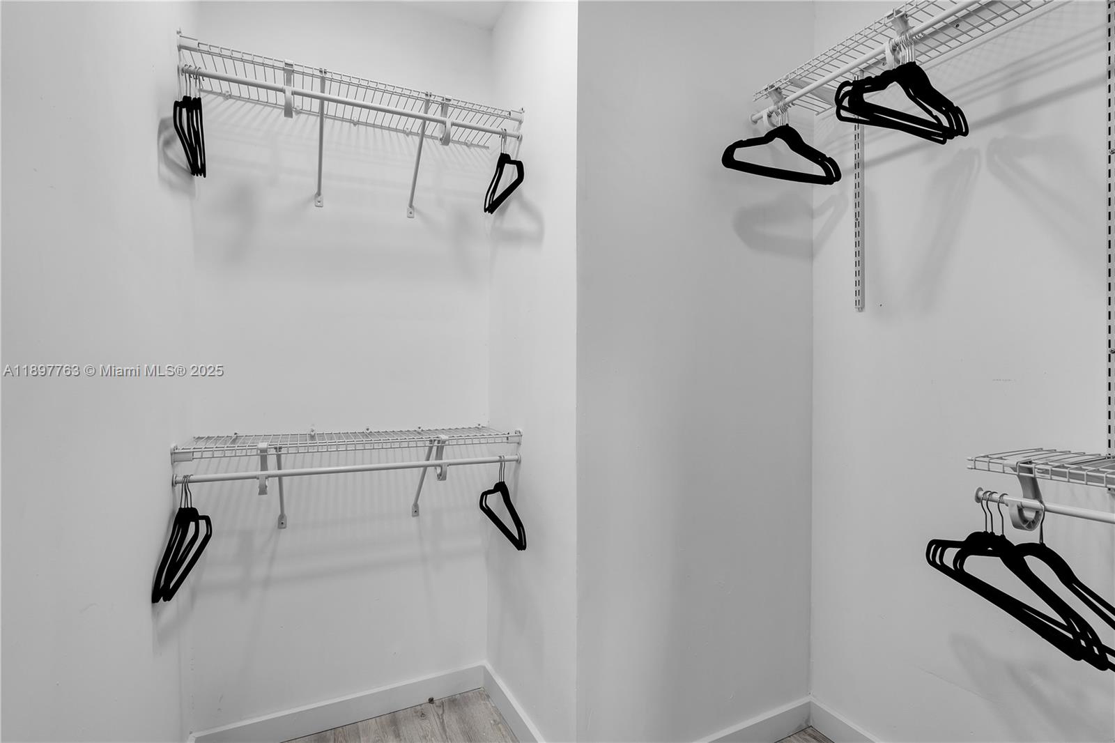 1510 Normandy Dr Miami Beach, FL 33141