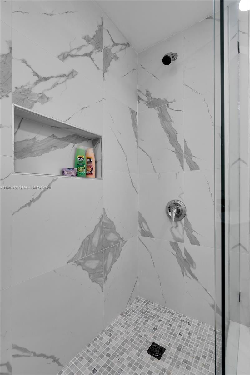 1510 Normandy Dr Miami Beach, FL 33141