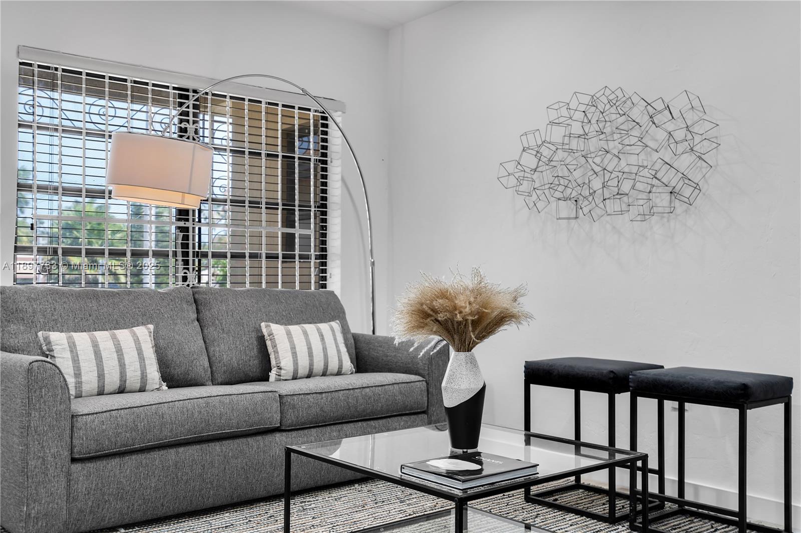 1510 Normandy Dr Miami Beach, FL 33141