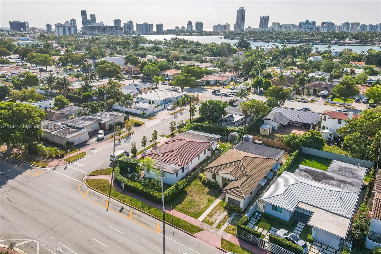 1510 Normandy Dr Miami Beach, FL 33141