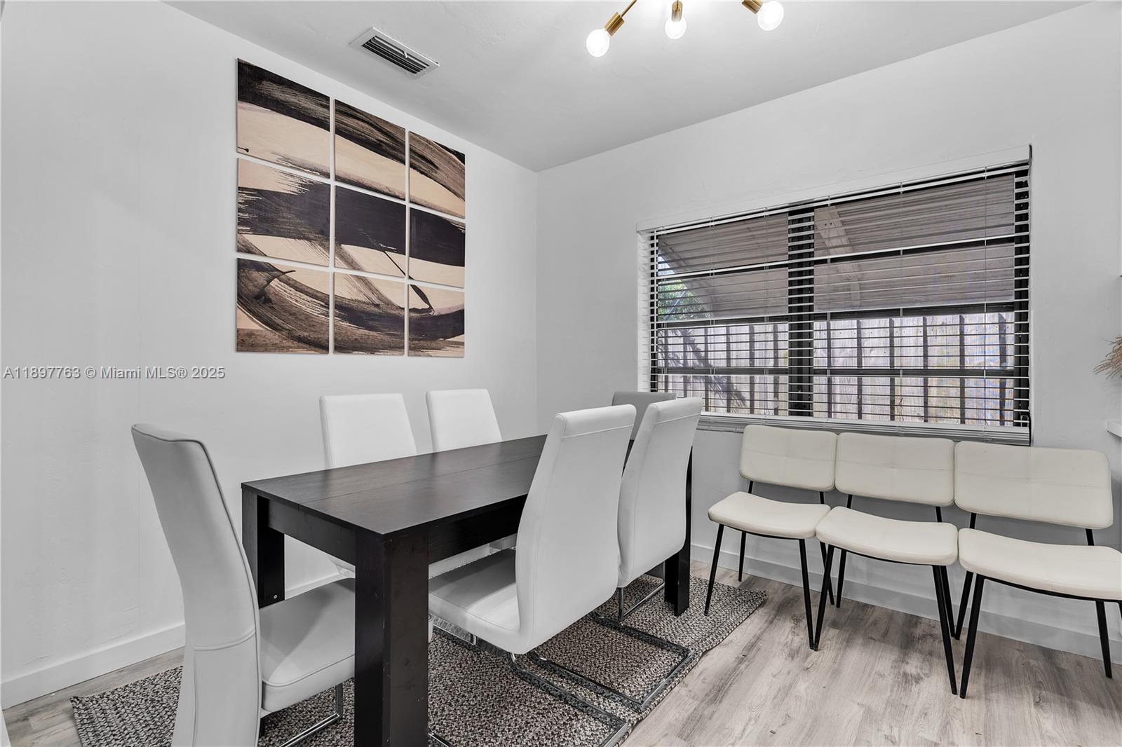 1510 Normandy Dr Miami Beach, FL 33141