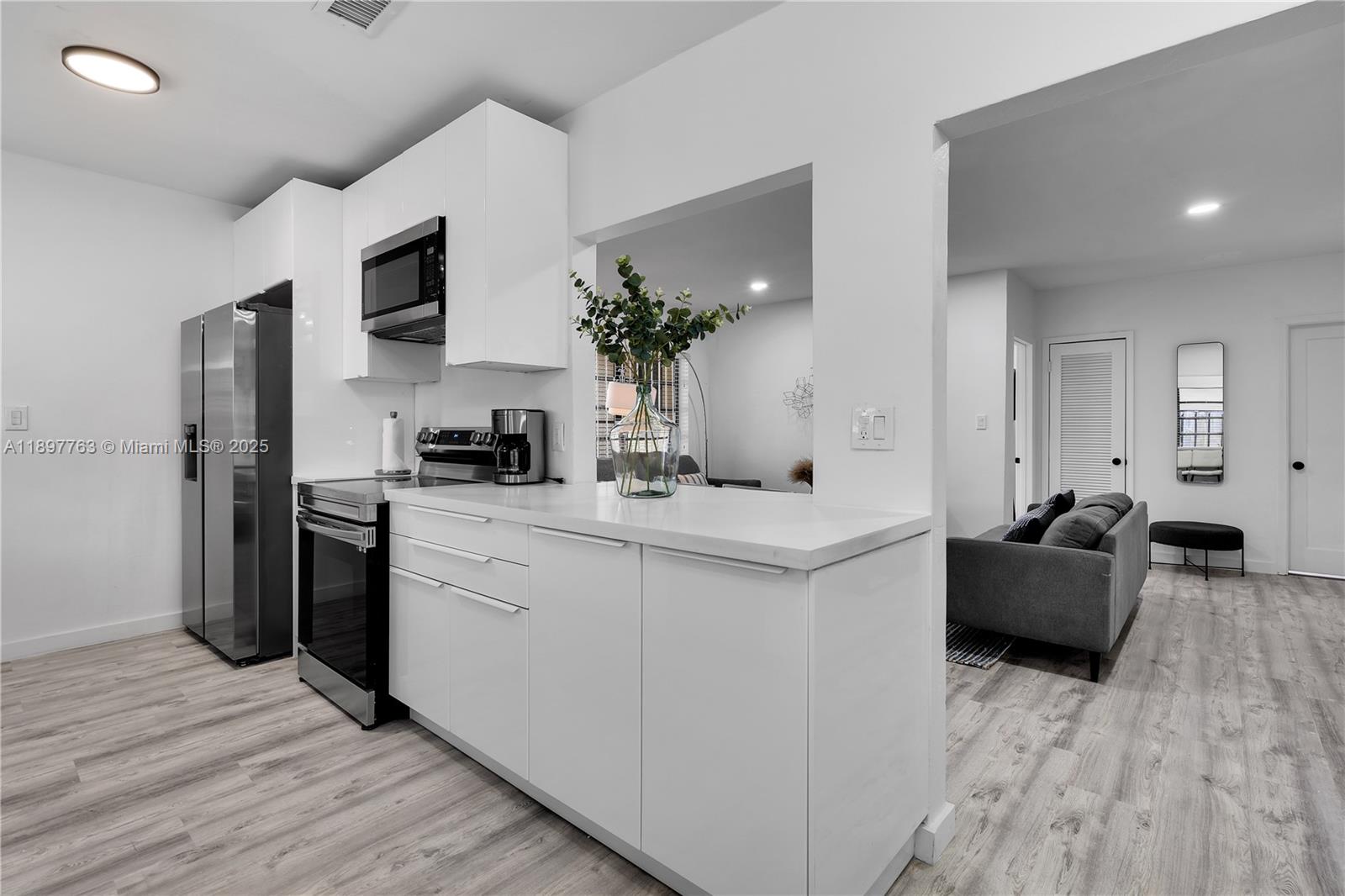 1510 Normandy Dr Miami Beach, FL 33141