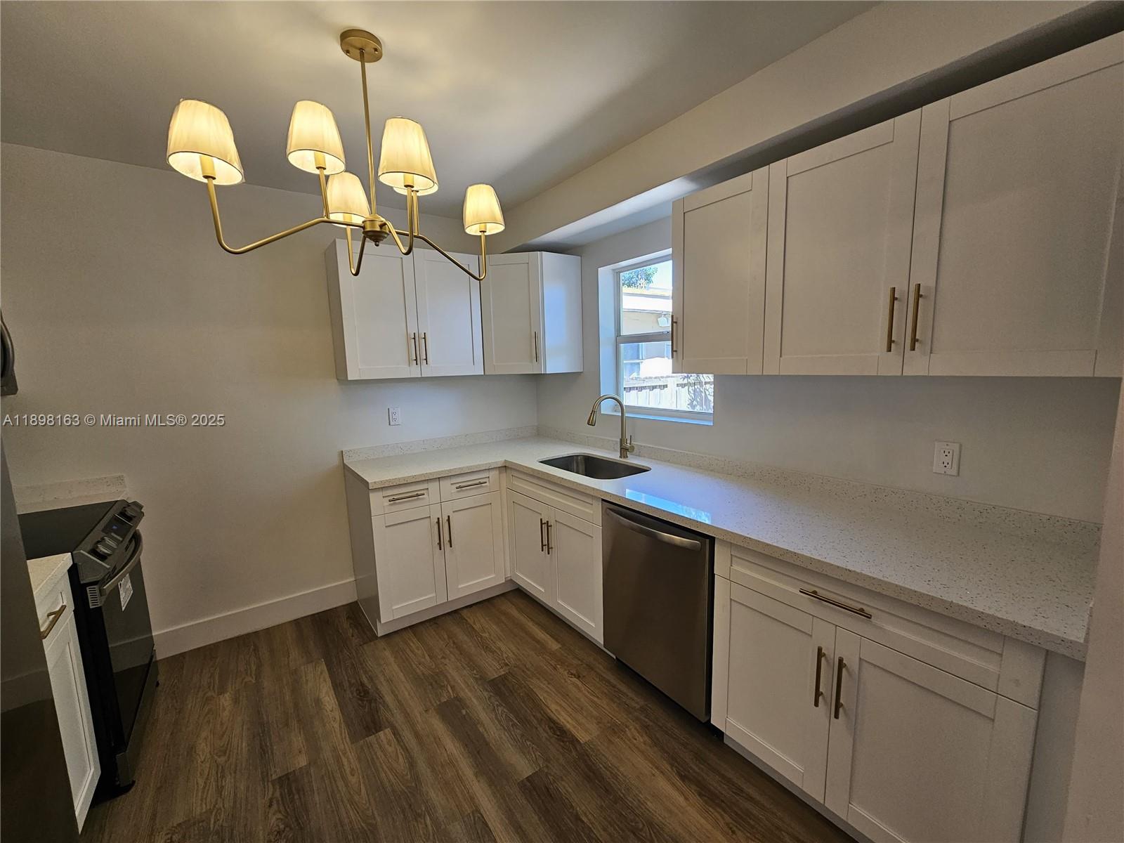 1915 Normandy Dr Miami Beach, FL 33141