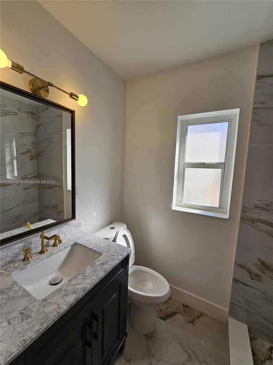 1915 Normandy Dr Miami Beach, FL 33141