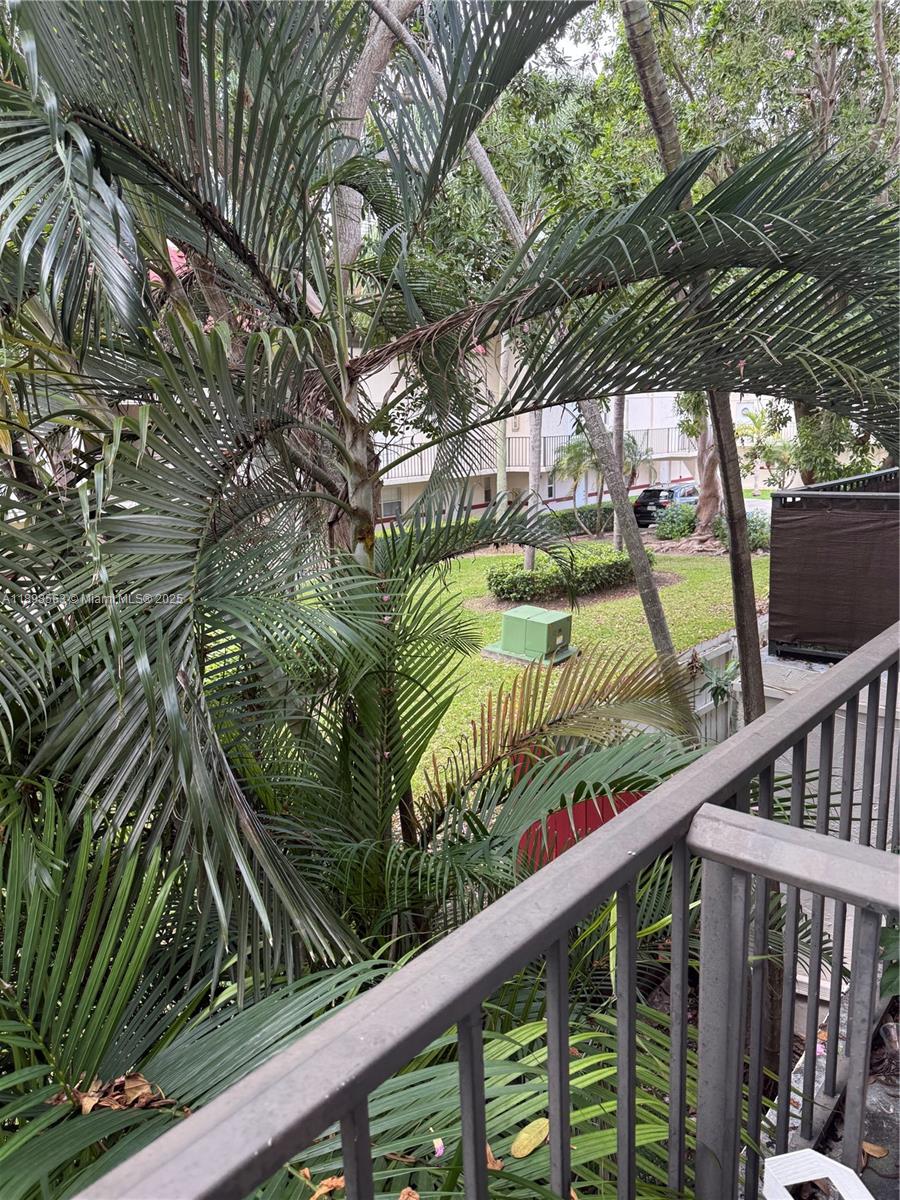 6705 N Kendall Dr #314 Pinecrest, FL 33156