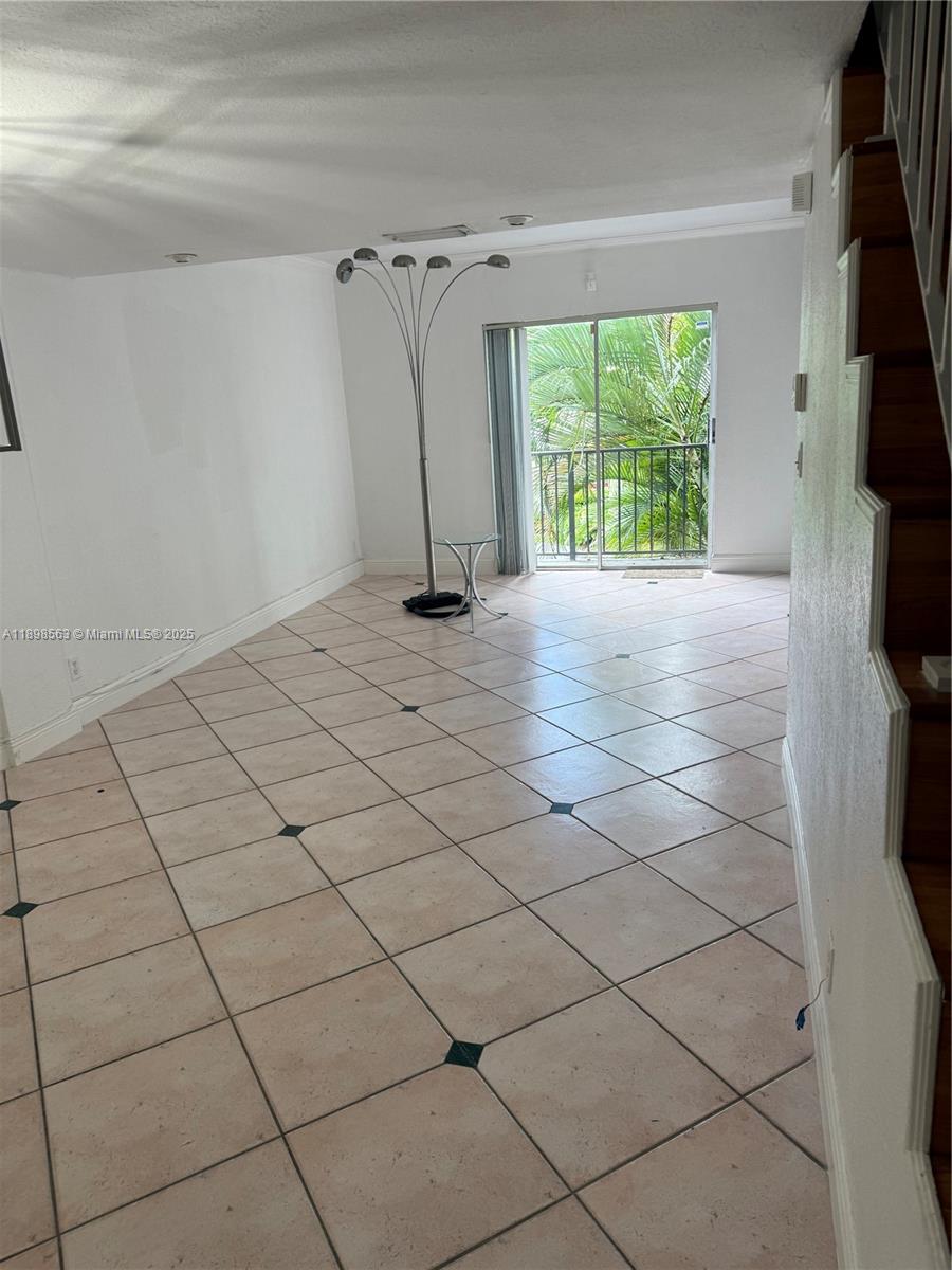 6705 N Kendall Dr #314 Pinecrest, FL 33156