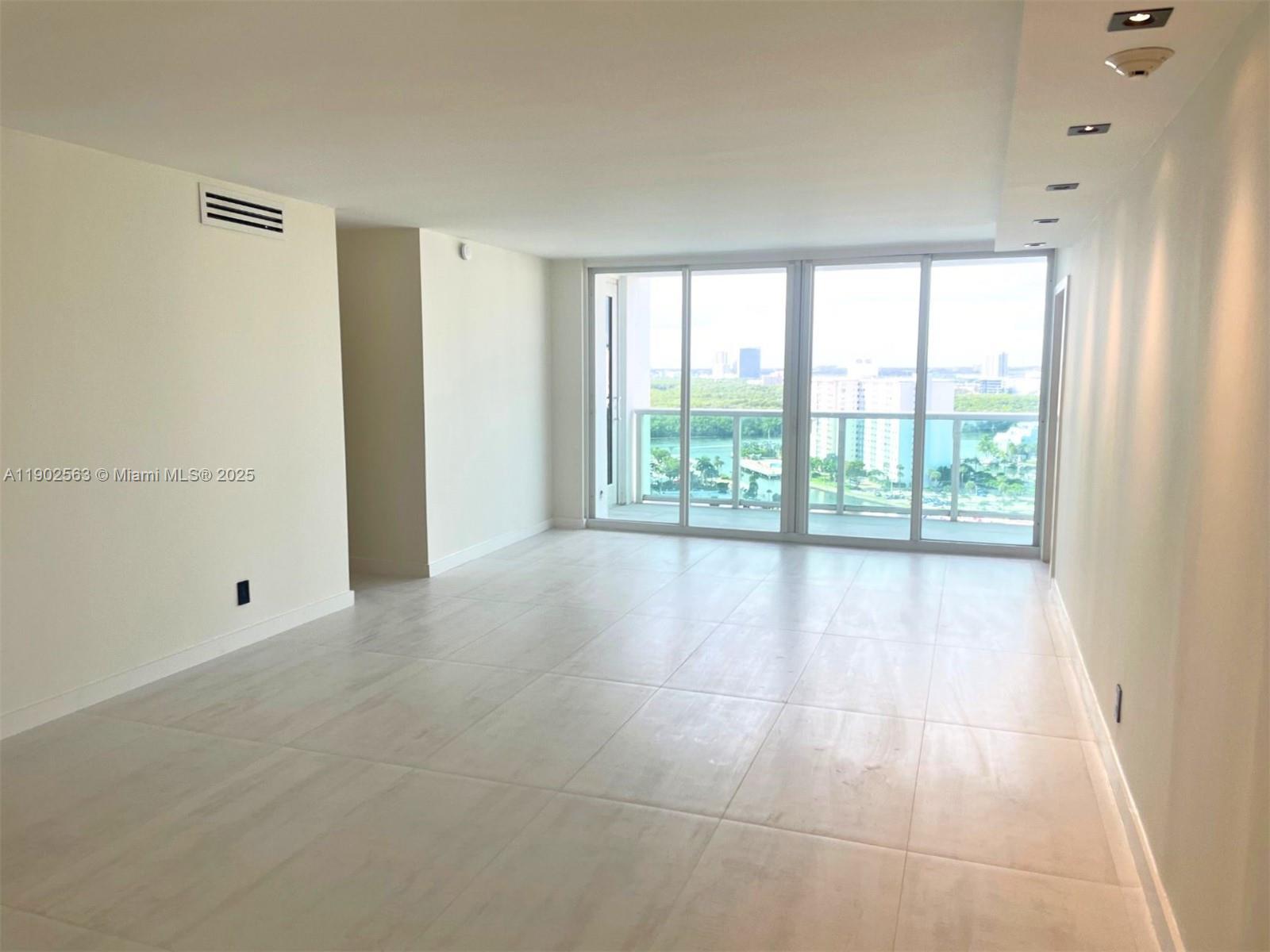 100 Bayview Dr #1901 Sunny Isles Beach, FL 33160