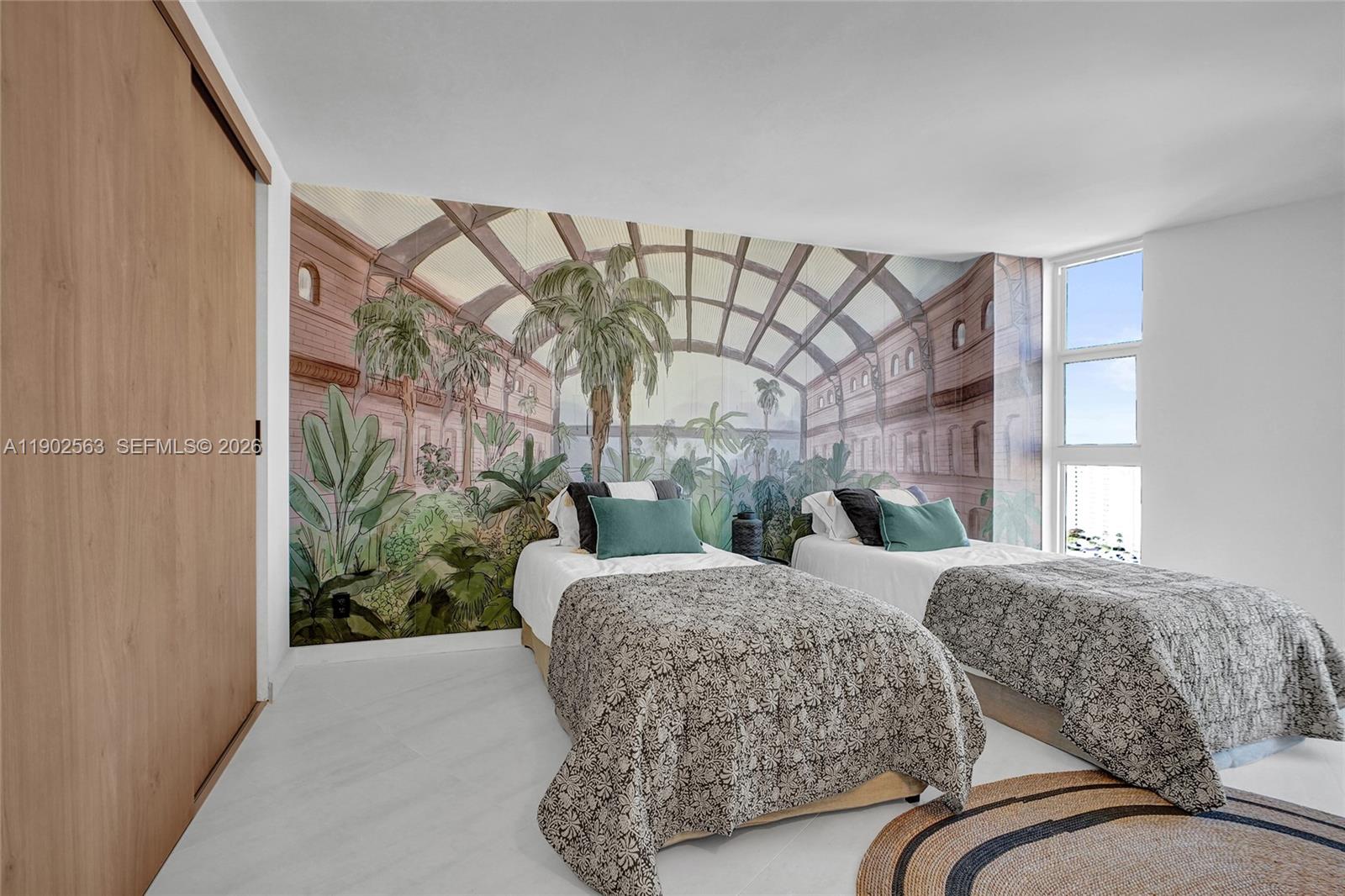 100 Bayview Dr #1901 Sunny Isles Beach, FL 33160