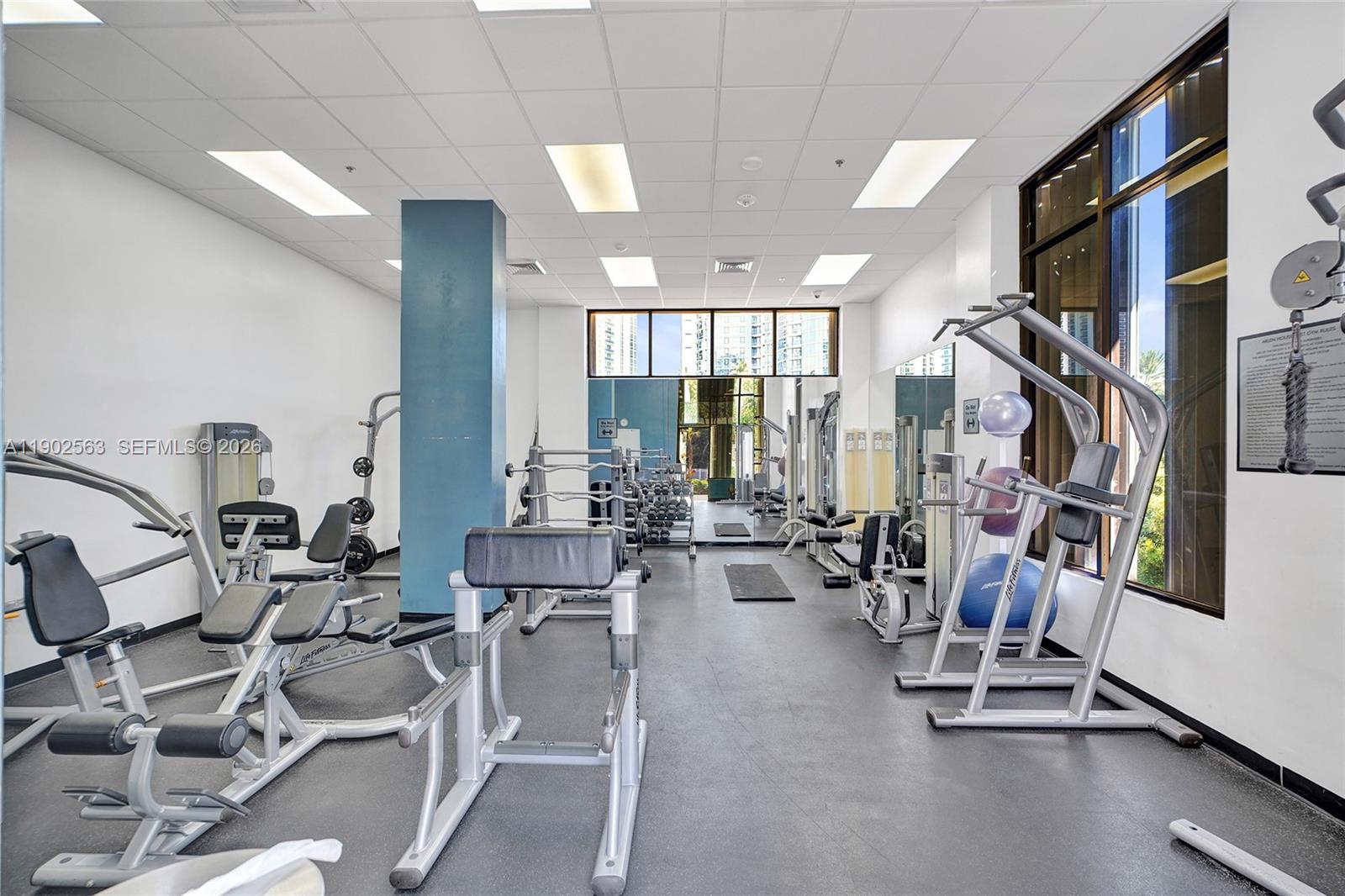 100 Bayview Dr #1901 Sunny Isles Beach, FL 33160