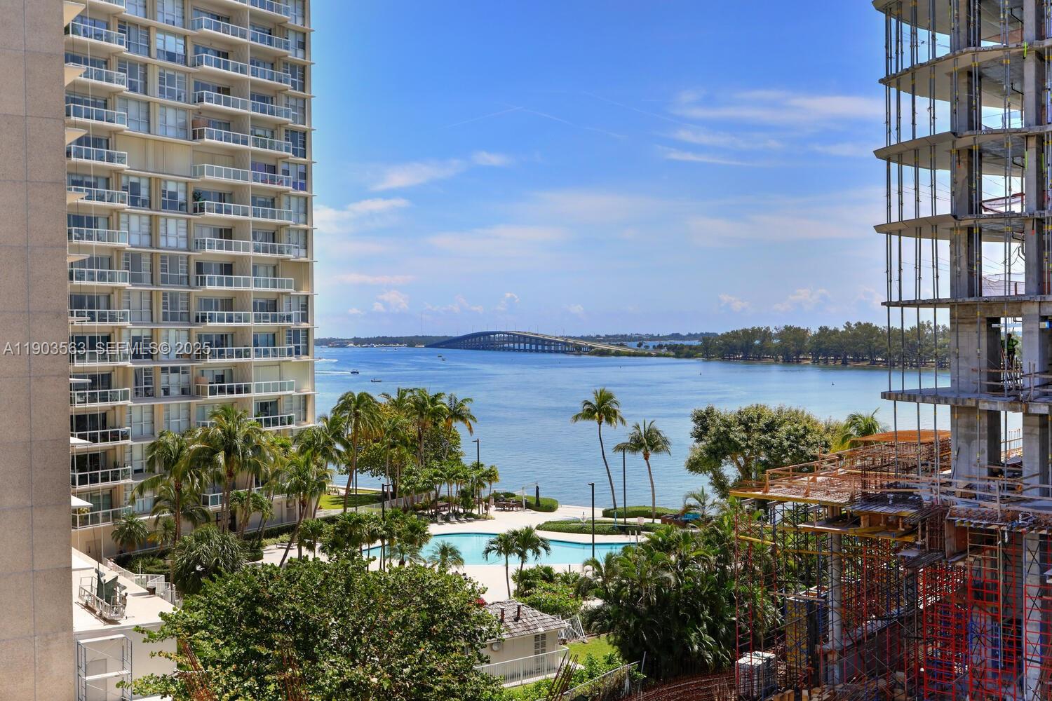 145 SE 25th Rd #702 Miami, FL 33129