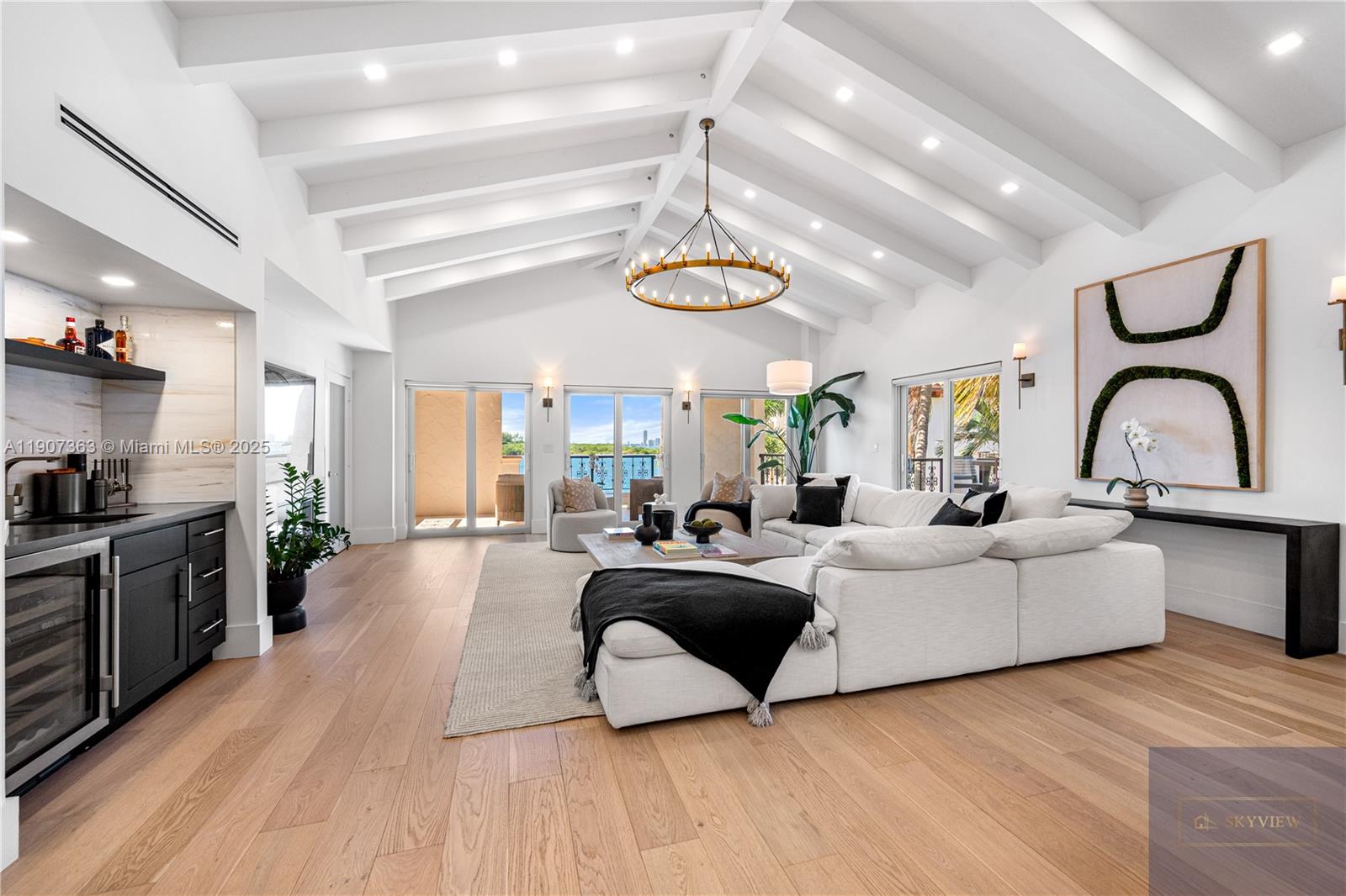 2236 Fisher Is Dr #3306 Miami Beach, FL 33109