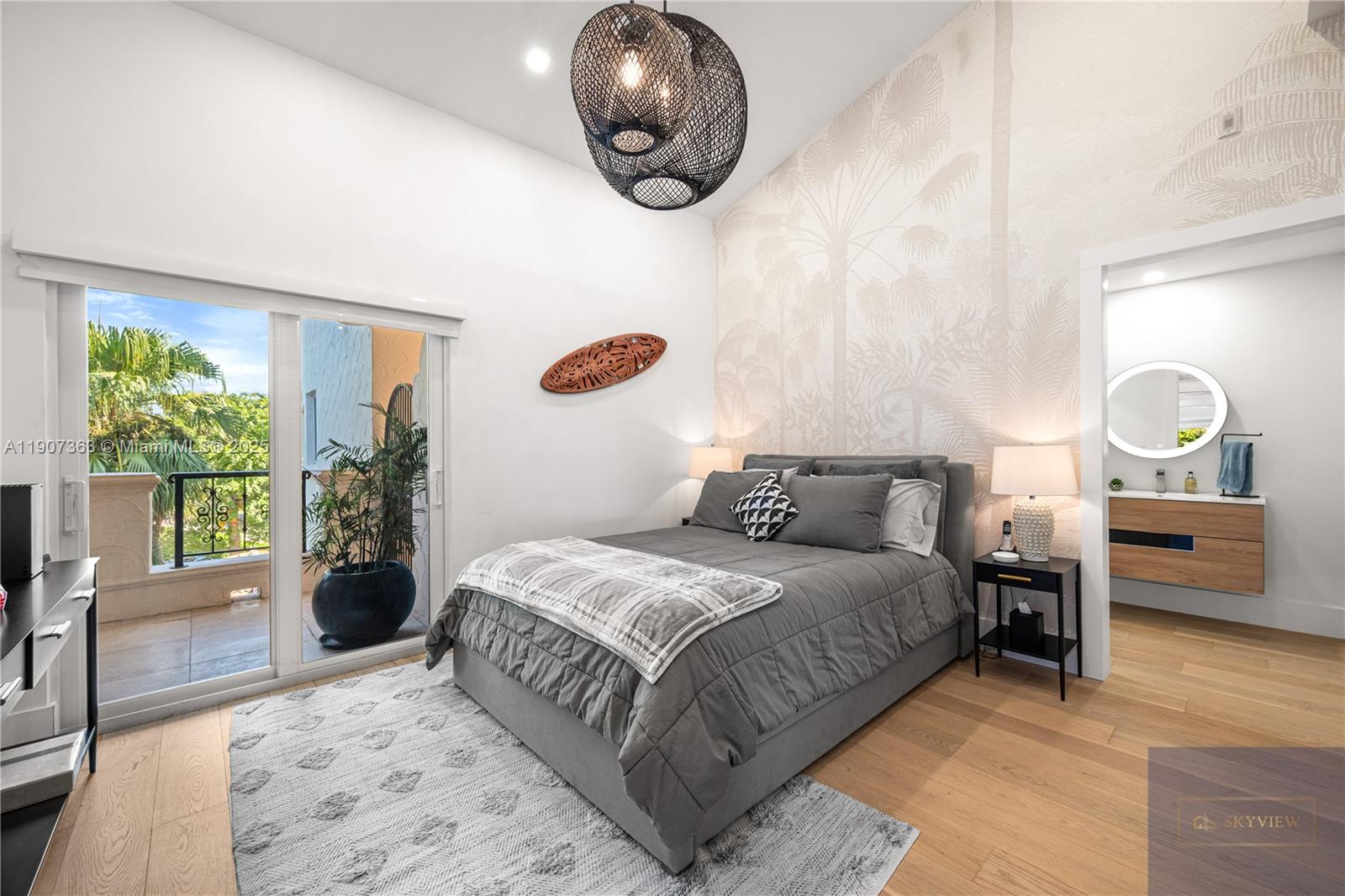 2236 Fisher Is Dr #3306 Miami Beach, FL 33109