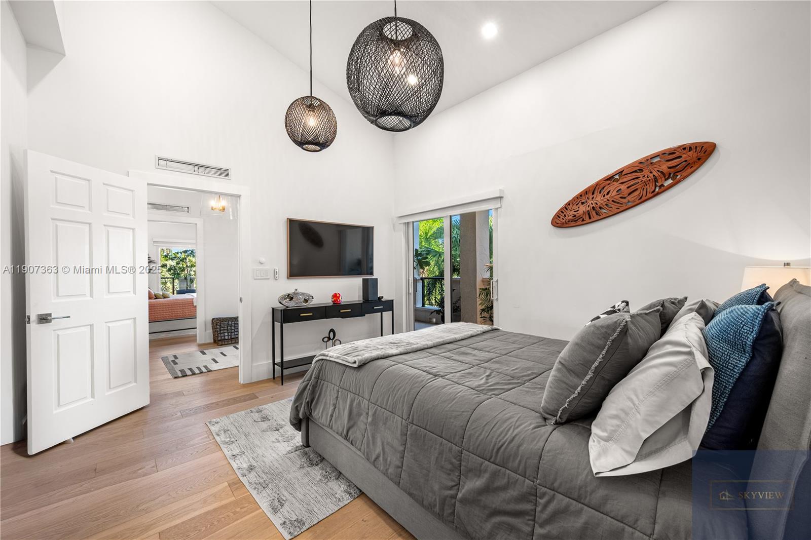 2236 Fisher Is Dr #3306 Miami Beach, FL 33109