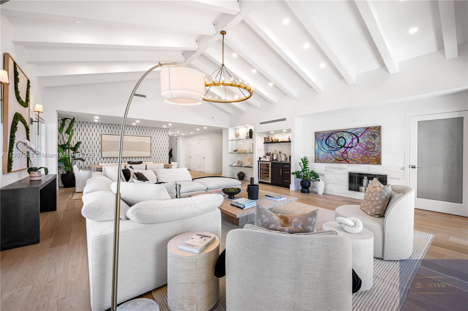 2236 Fisher Is Dr #3306 Miami Beach, FL 33109