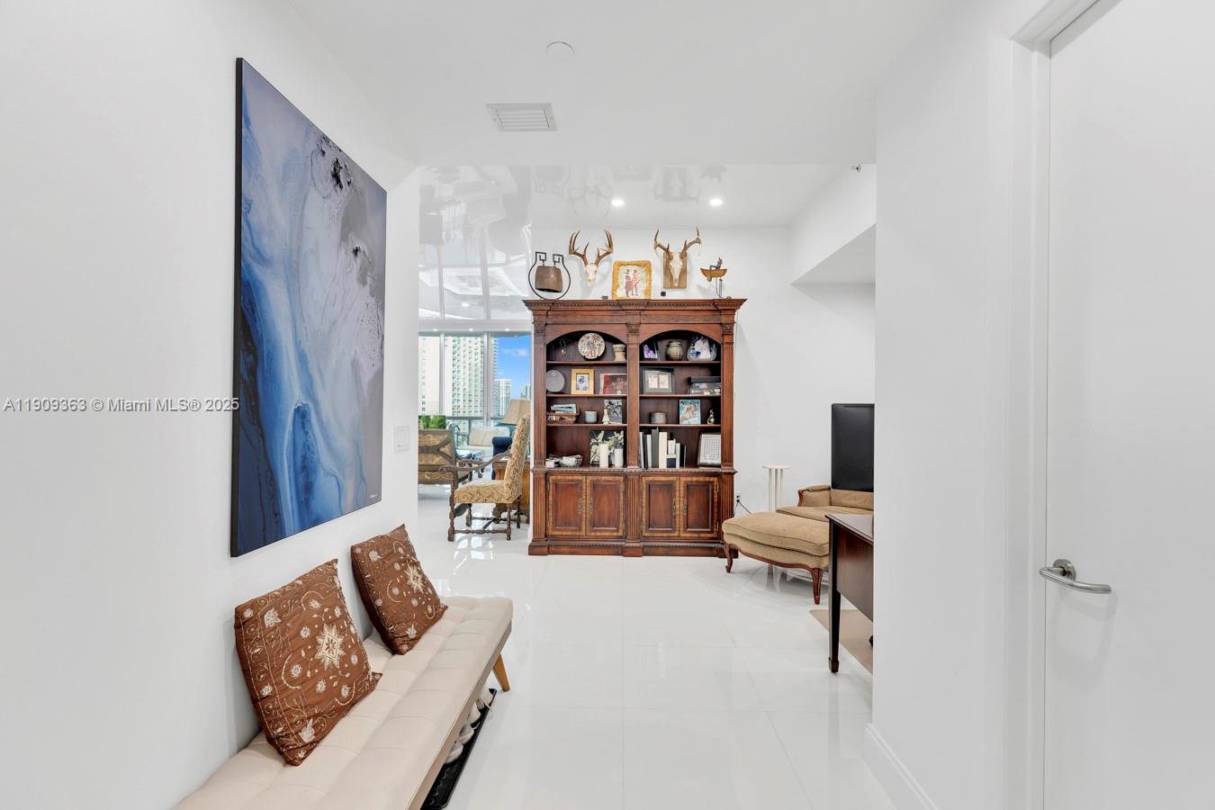 image The Atrium At Aventura14