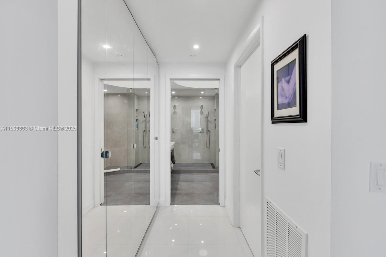 image The Atrium At Aventura25