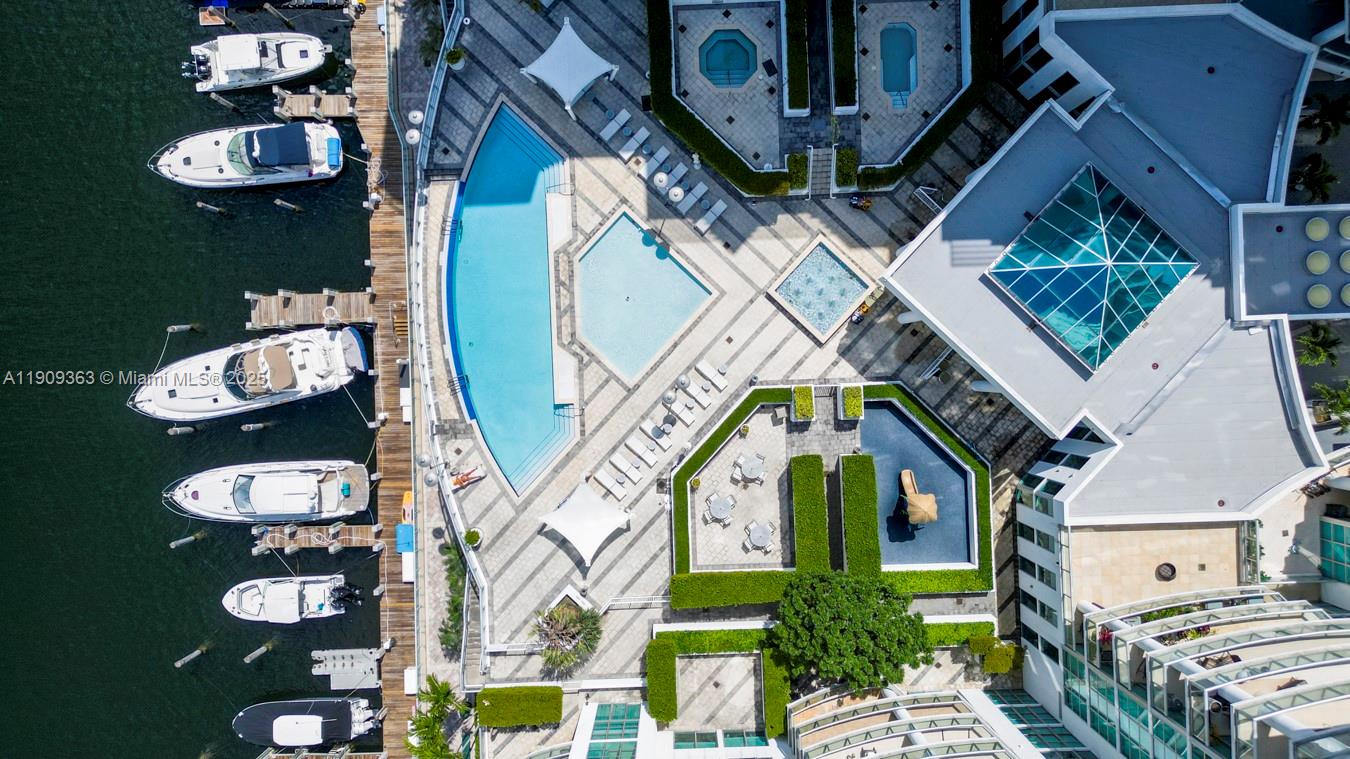 image The Atrium At Aventura48